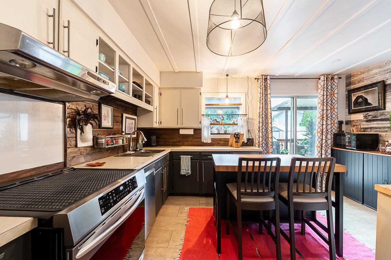 635 Midvale Street, Coquitlam, BC