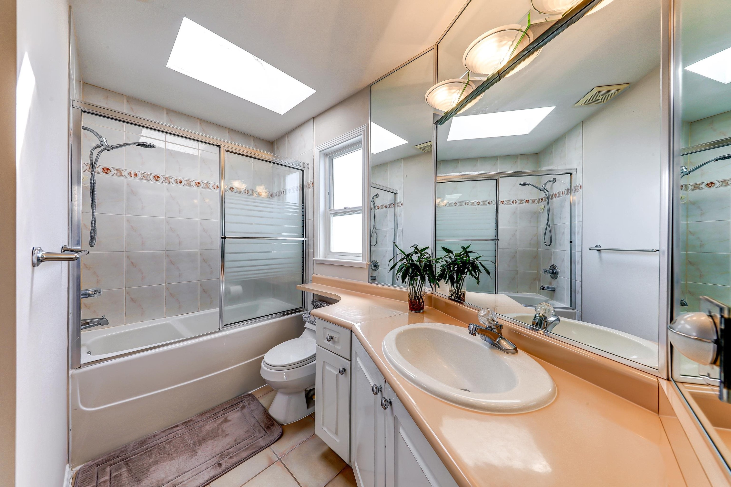 6200 Garrison Court, Richmond, BC