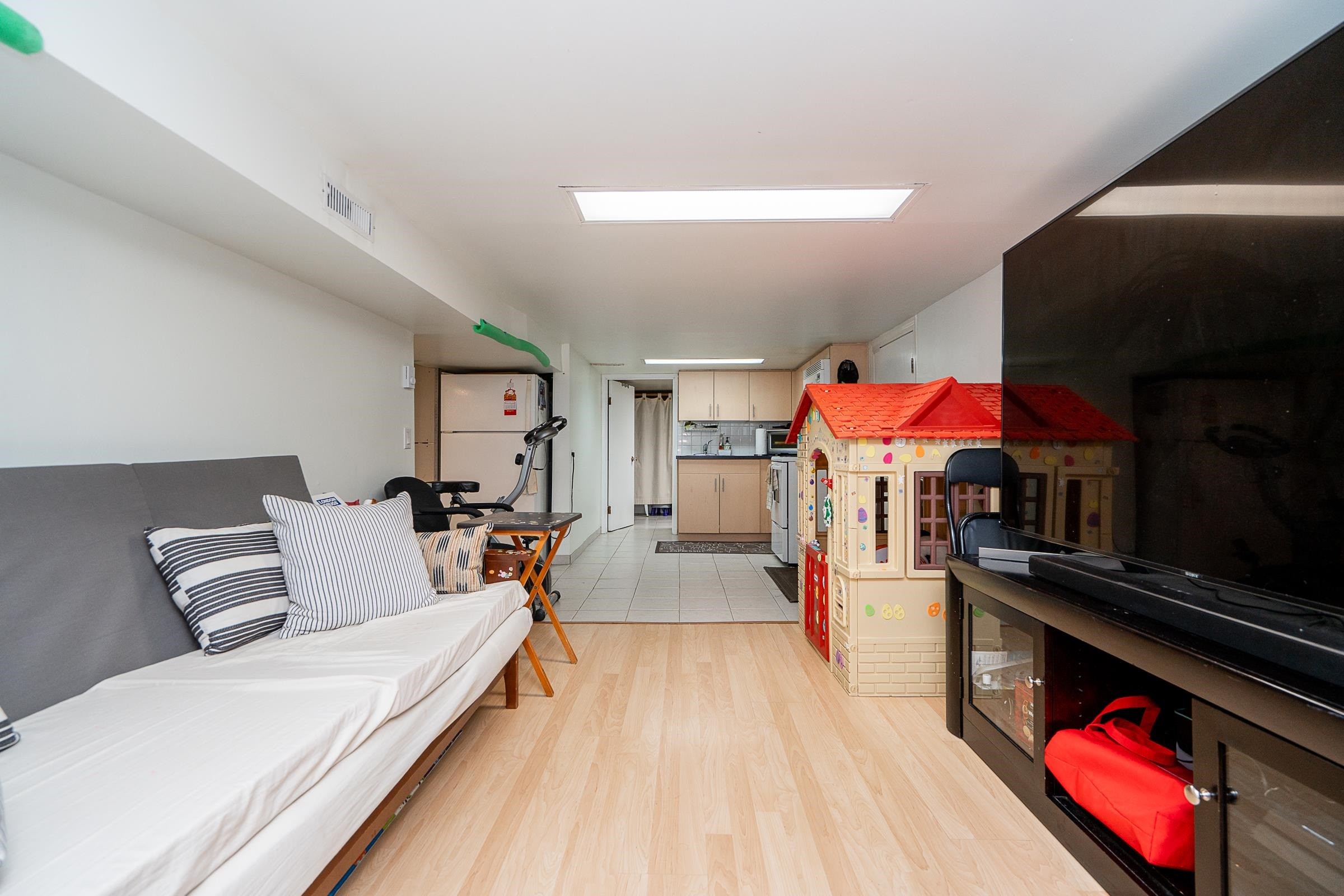 156 53Rd Avenue E, Vancouver, BC