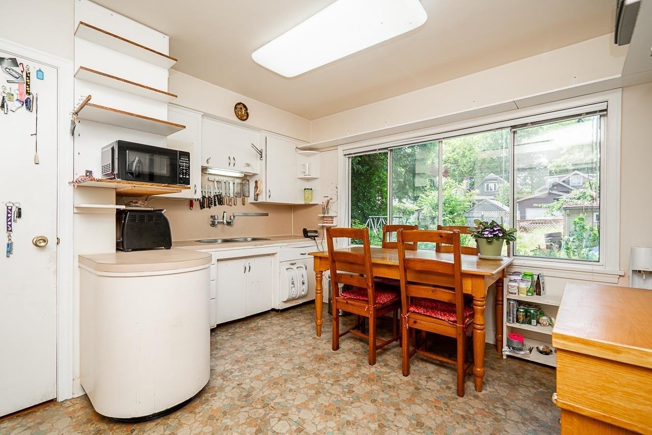 876 King Edward Avenue W, Vancouver, BC