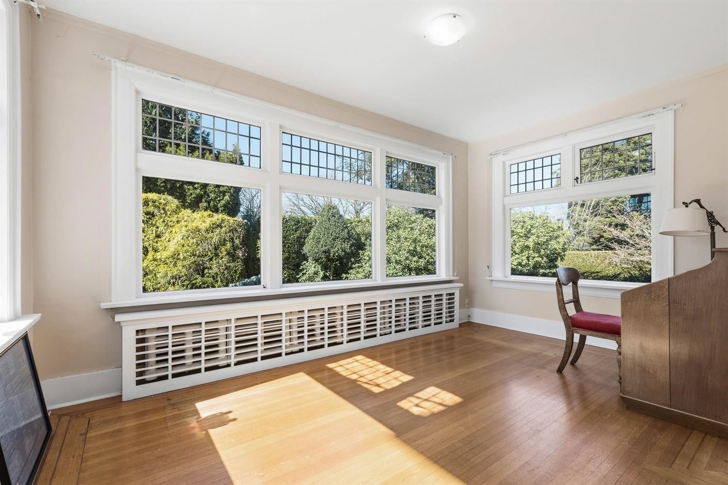 1570 36Th Avenue W, Vancouver, BC