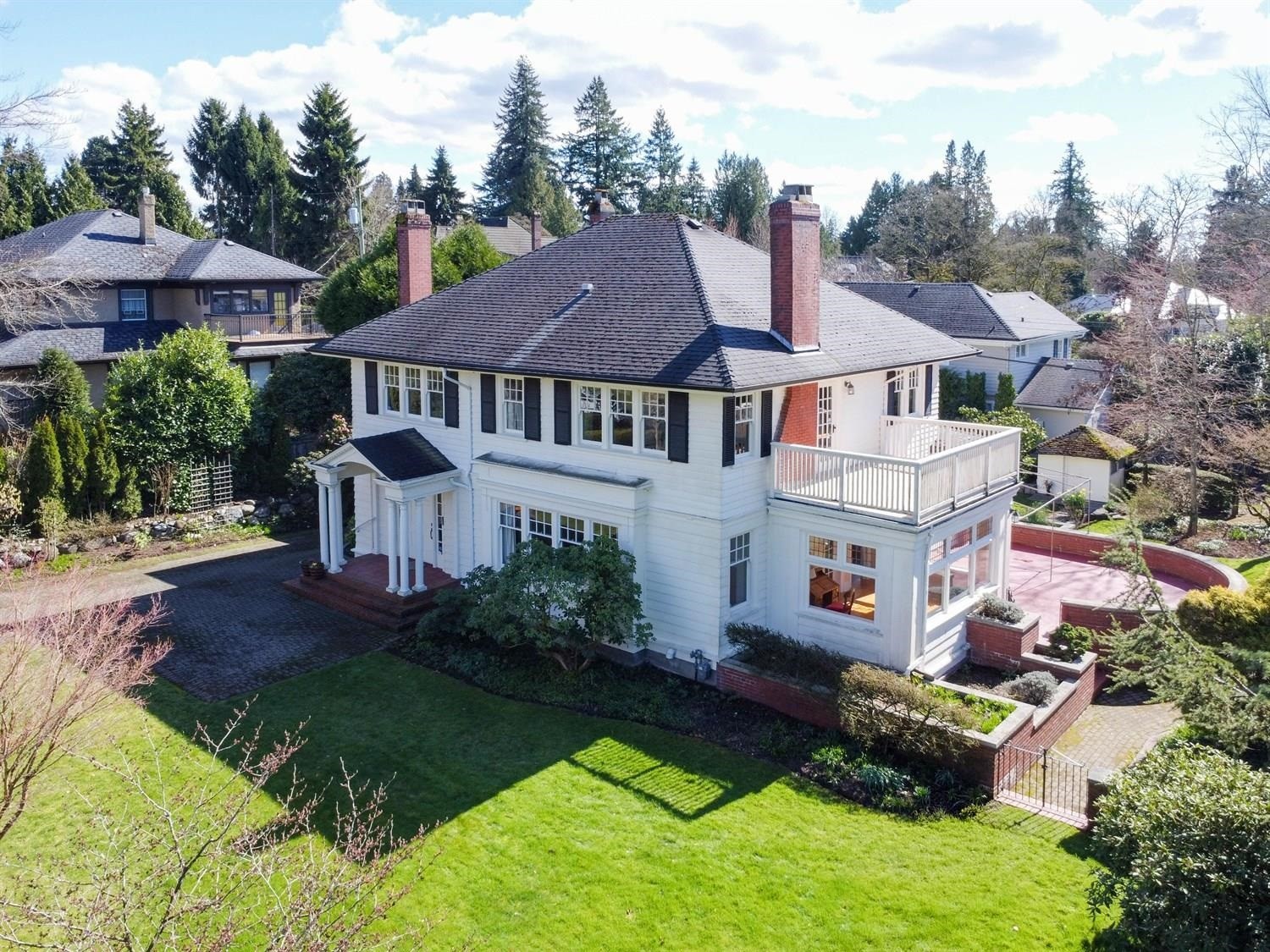 1570 36Th Avenue W, Vancouver, BC