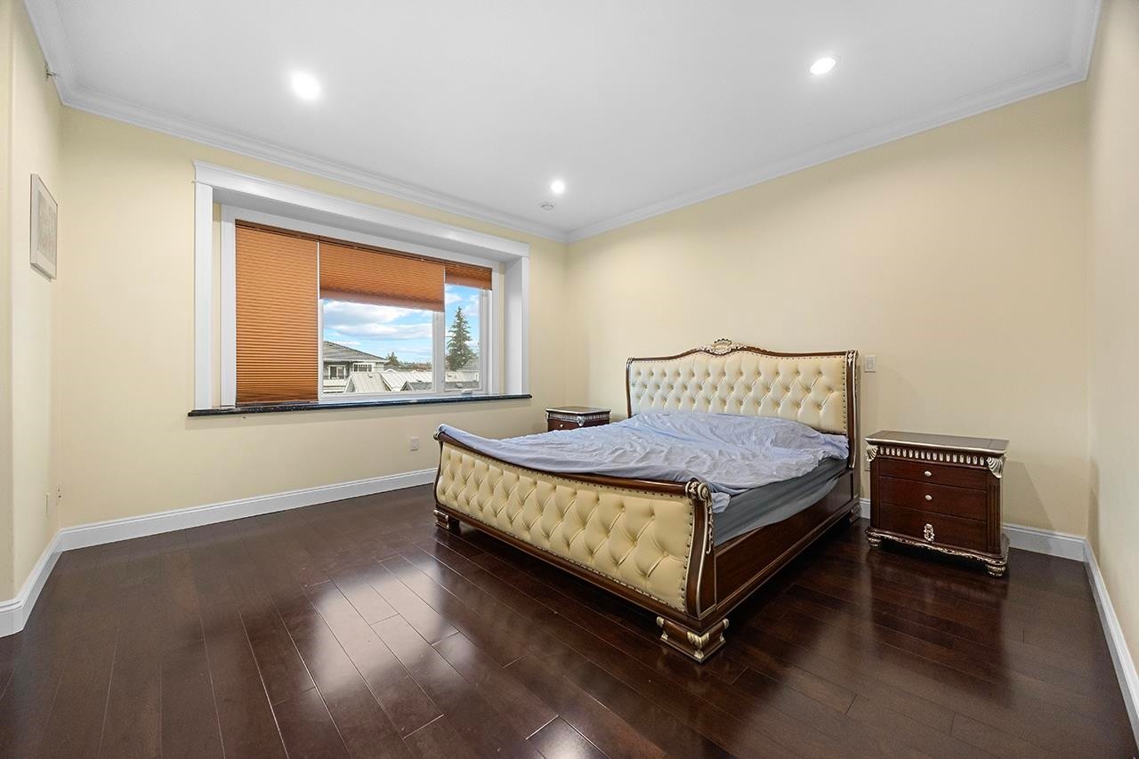 6830 Vivian Street, Vancouver, BC