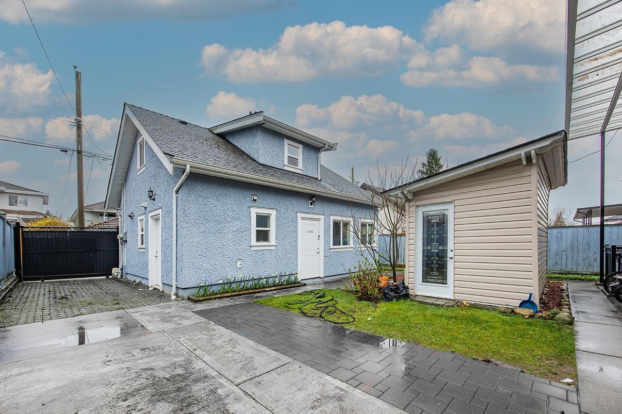 6830 Vivian Street, Vancouver, BC
