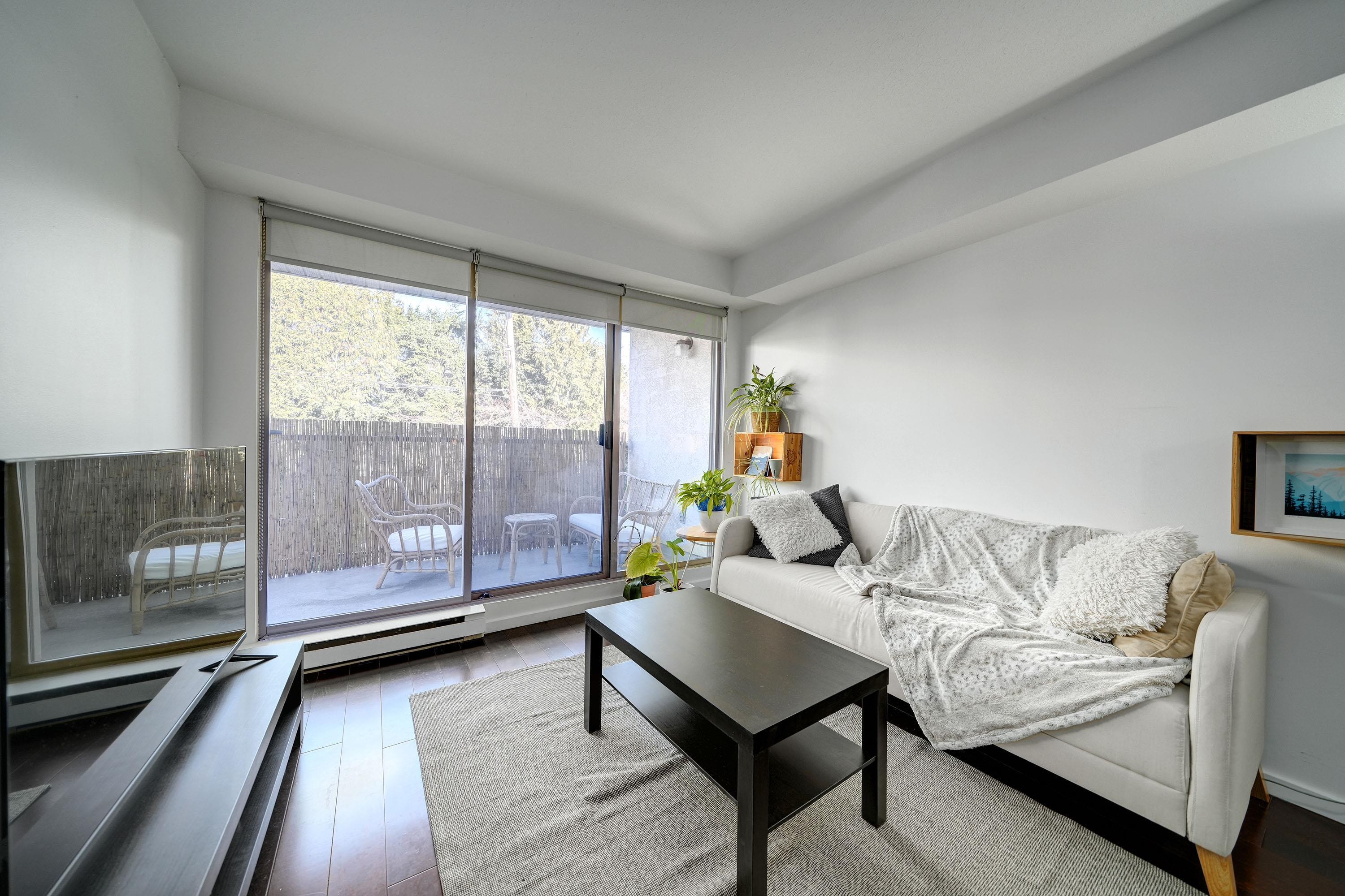 210-1099 Broadway E, Vancouver, BC