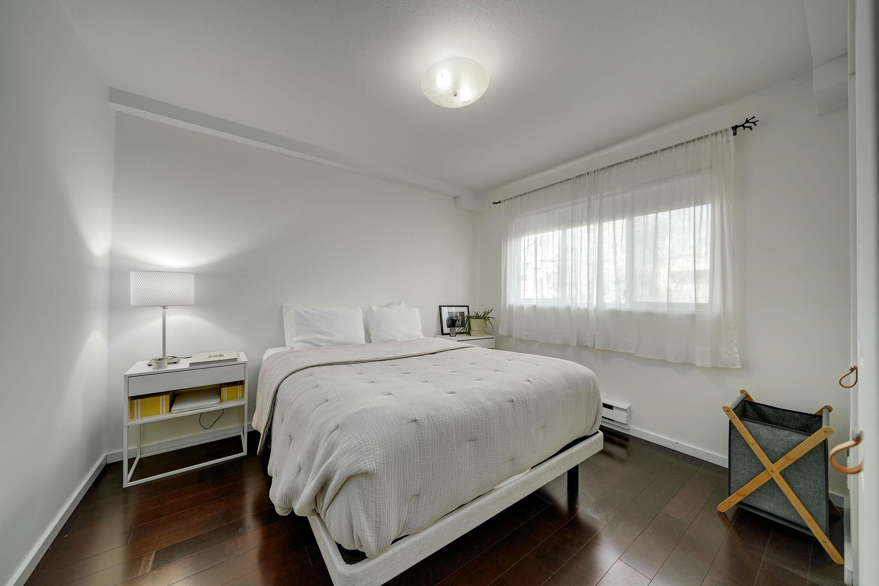 210-1099 Broadway E, Vancouver, BC