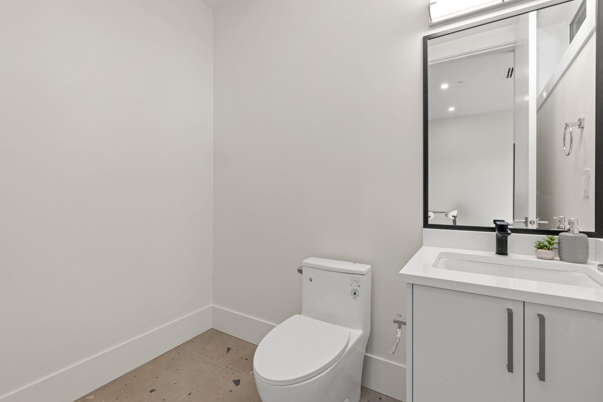 2136 Venables Street, Vancouver, BC