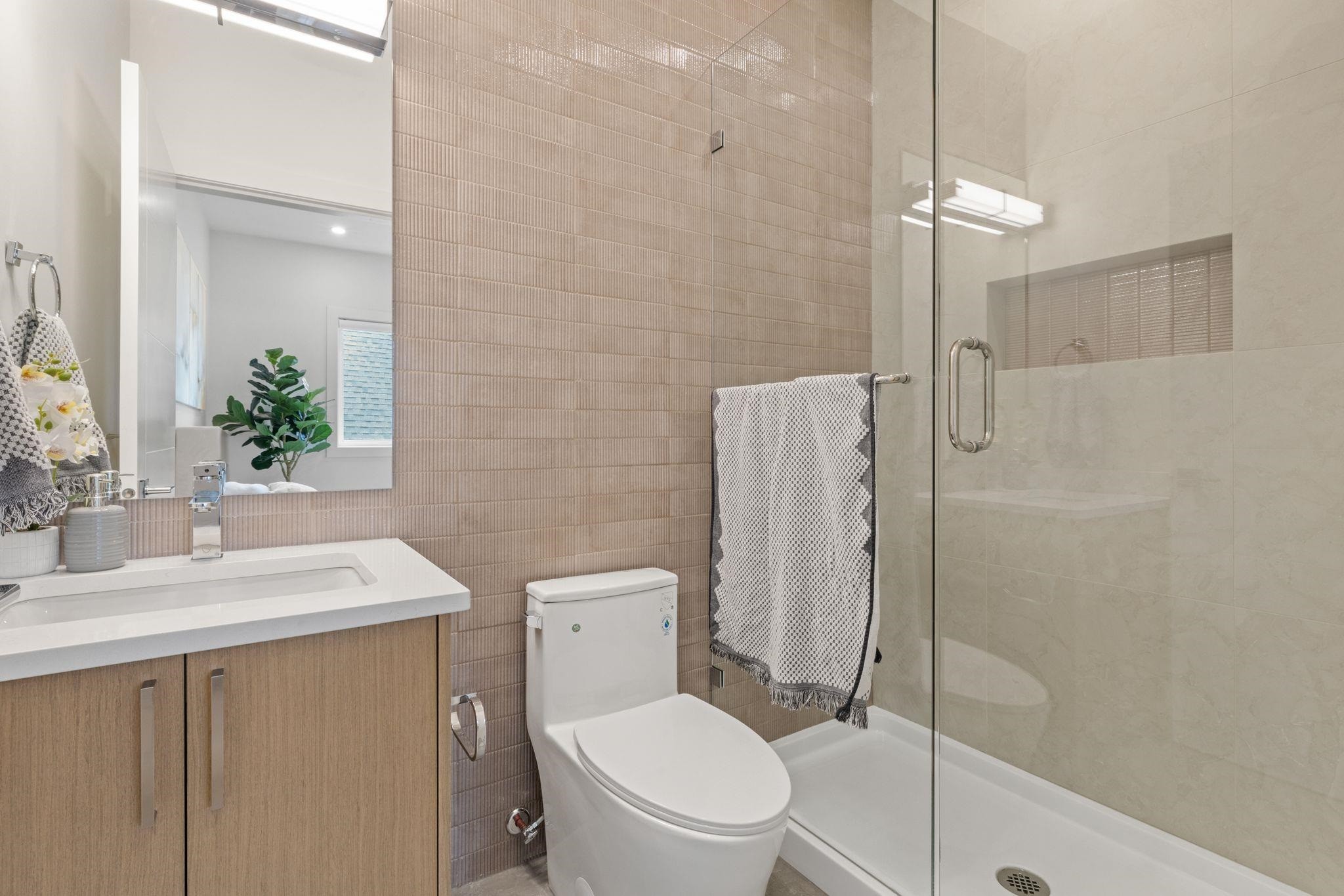 2136 Venables Street, Vancouver, BC