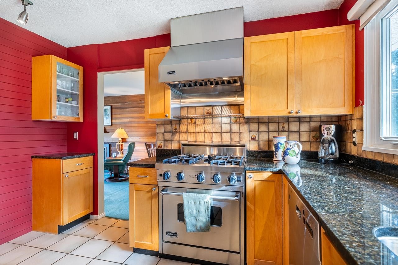 908 Stanton Avenue, Coquitlam, BC