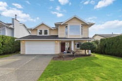 20402 Walnut Crescent Maple Ridge, BC V2X 9M9