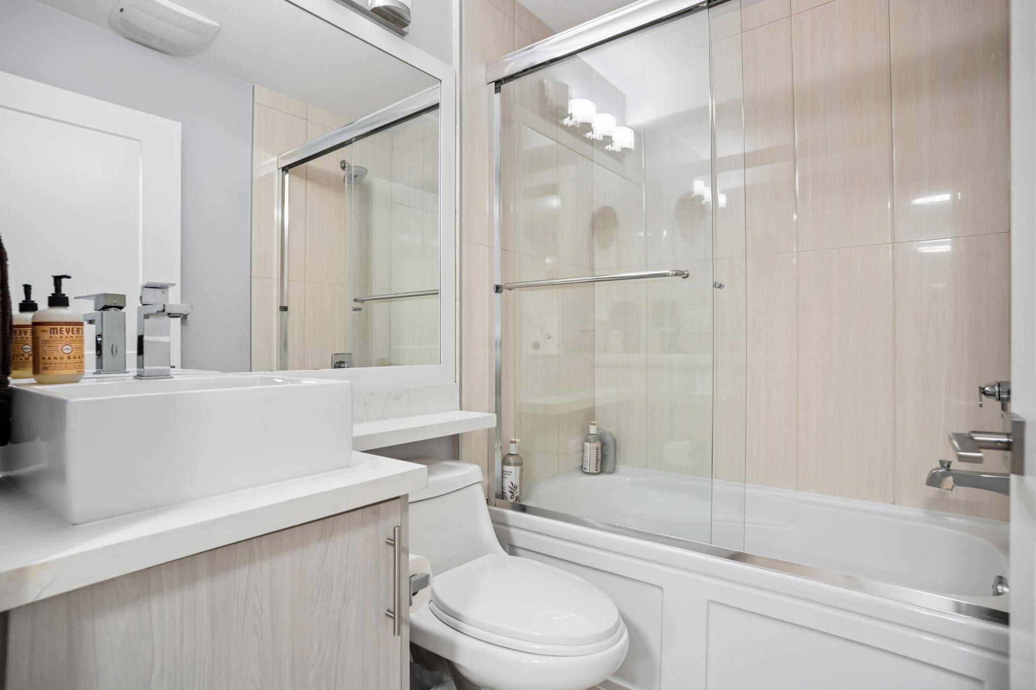 3045 59Th Avenue E, Vancouver, BC