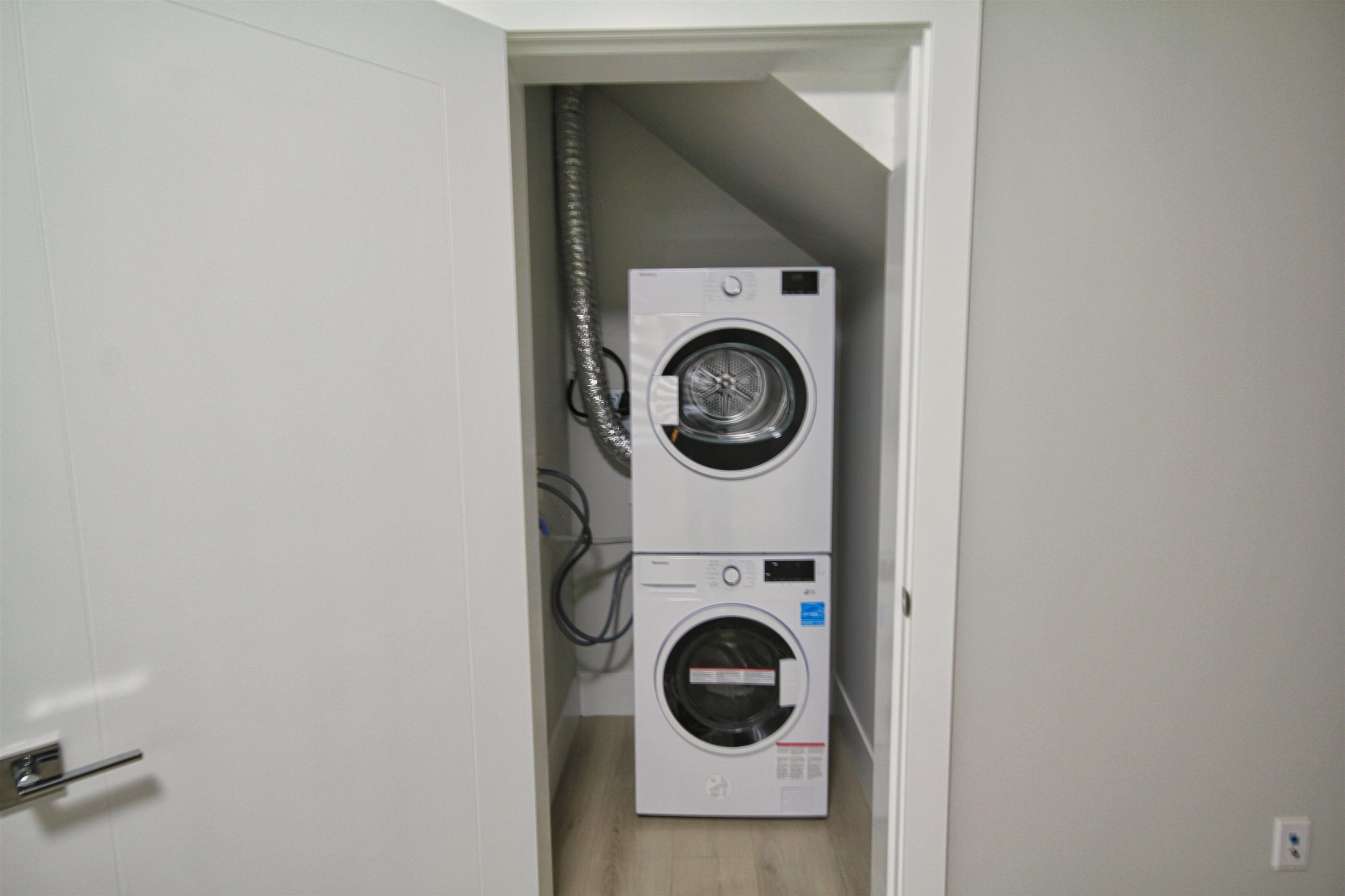 11911 Dunavon Place, Richmond, BC