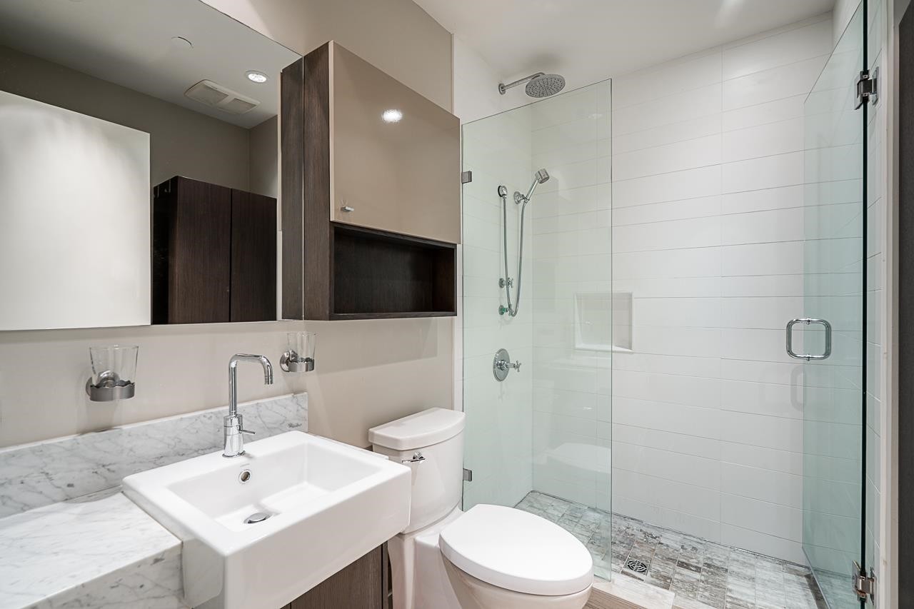 101-988 Keith Road, West Vancouver, BC