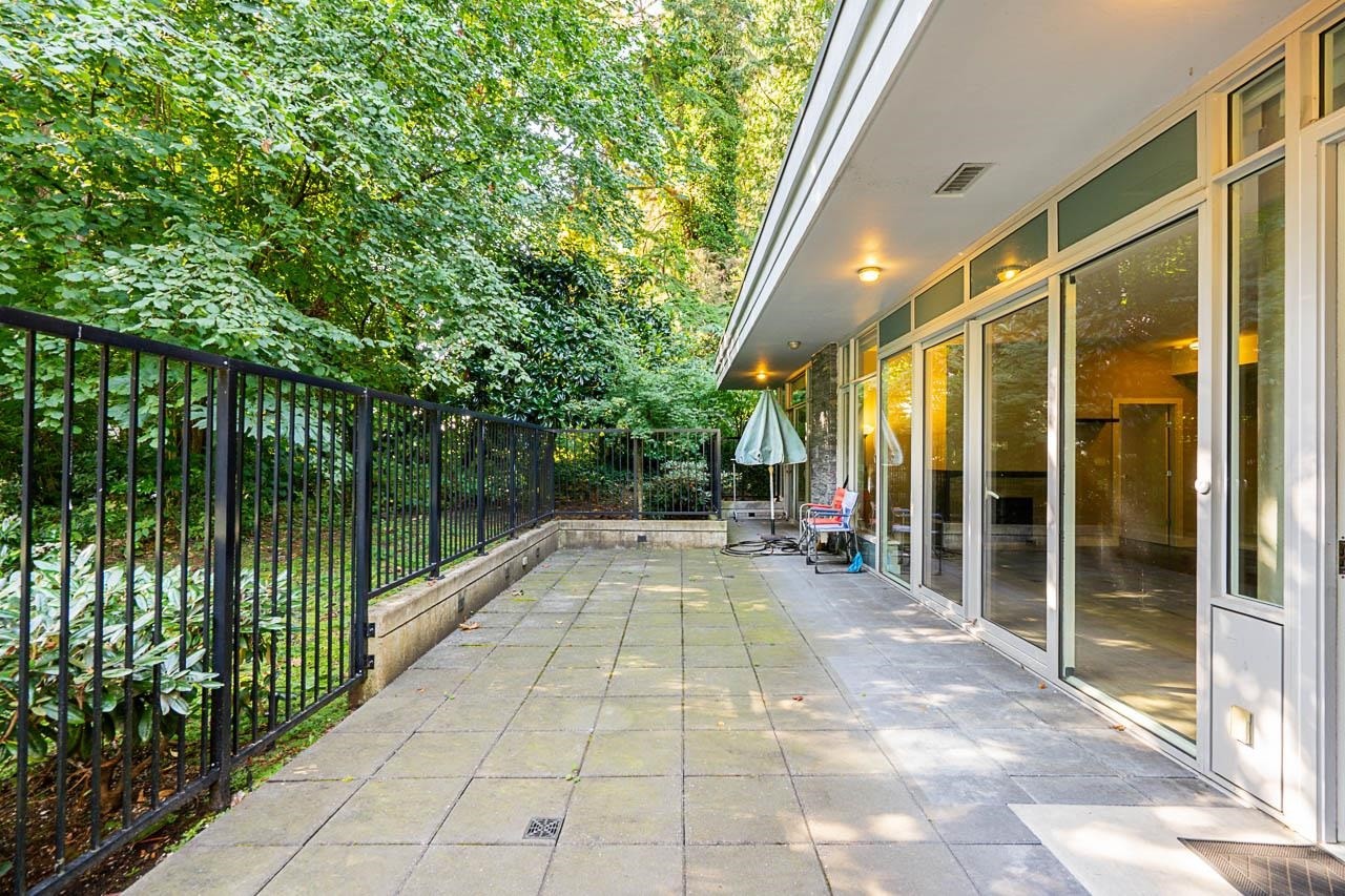 101-988 Keith Road, West Vancouver, BC