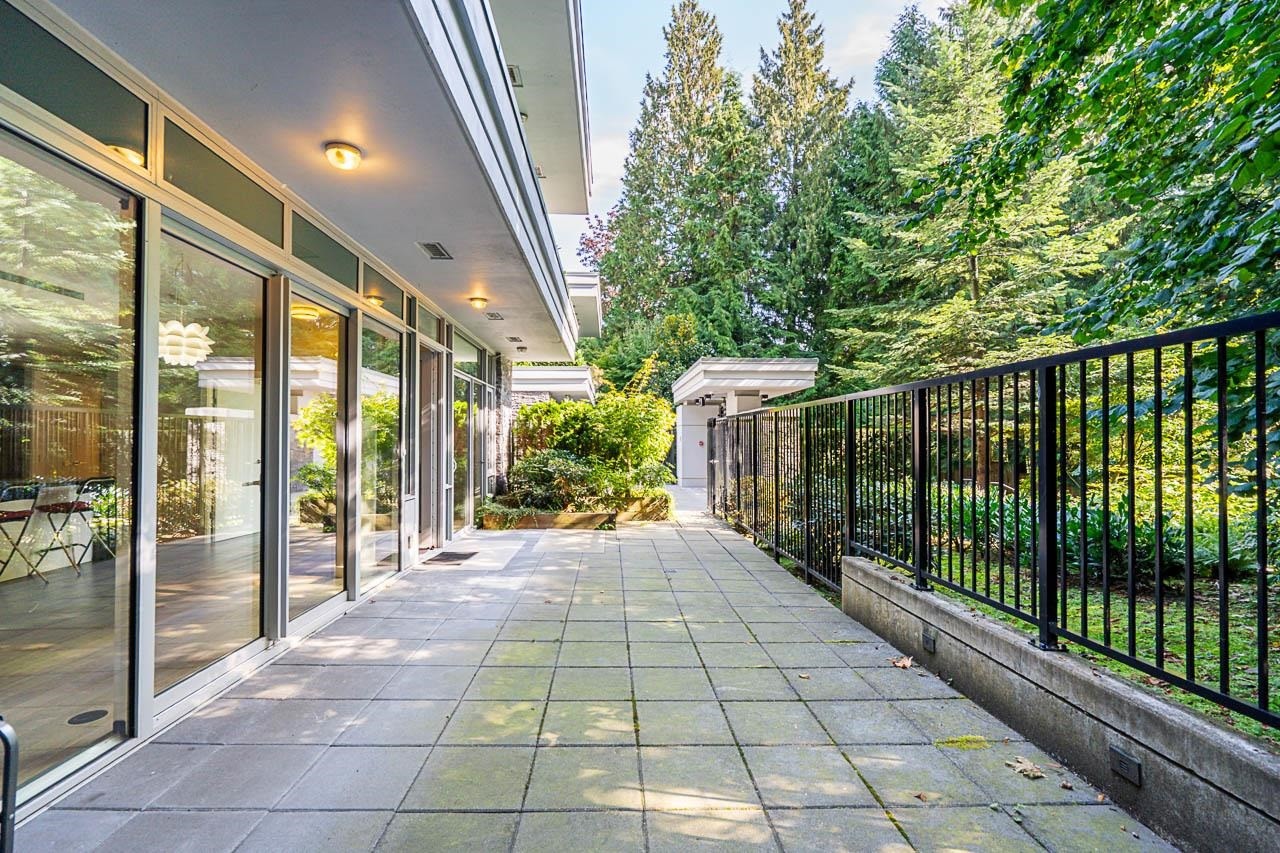 101-988 Keith Road, West Vancouver, BC