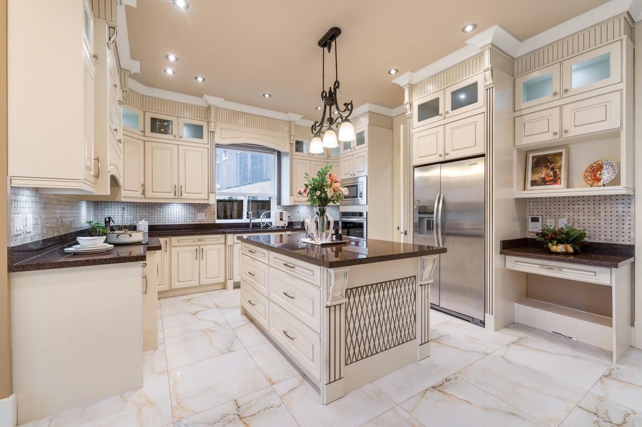 6331 Bellflower Drive, Richmond, BC