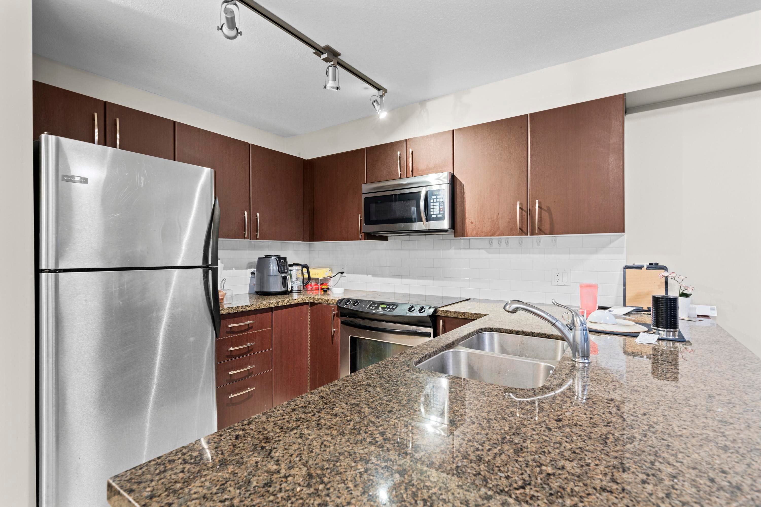 209-7337 Macpherson Avenue, Burnaby, BC