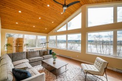 11502 Wood Street Maple Ridge, BC V2X 4Z9