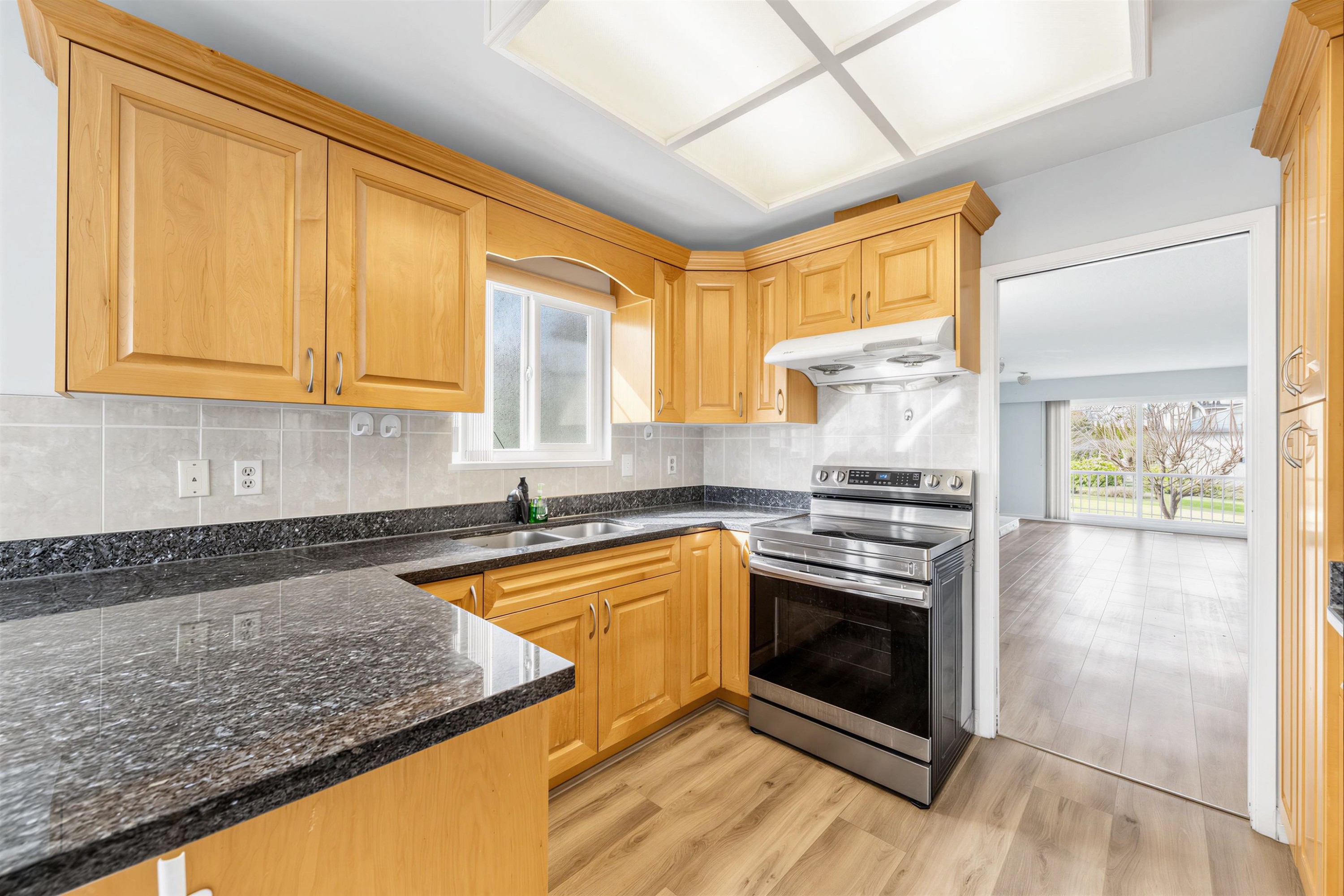 3206 Adanac Street, Vancouver, BC