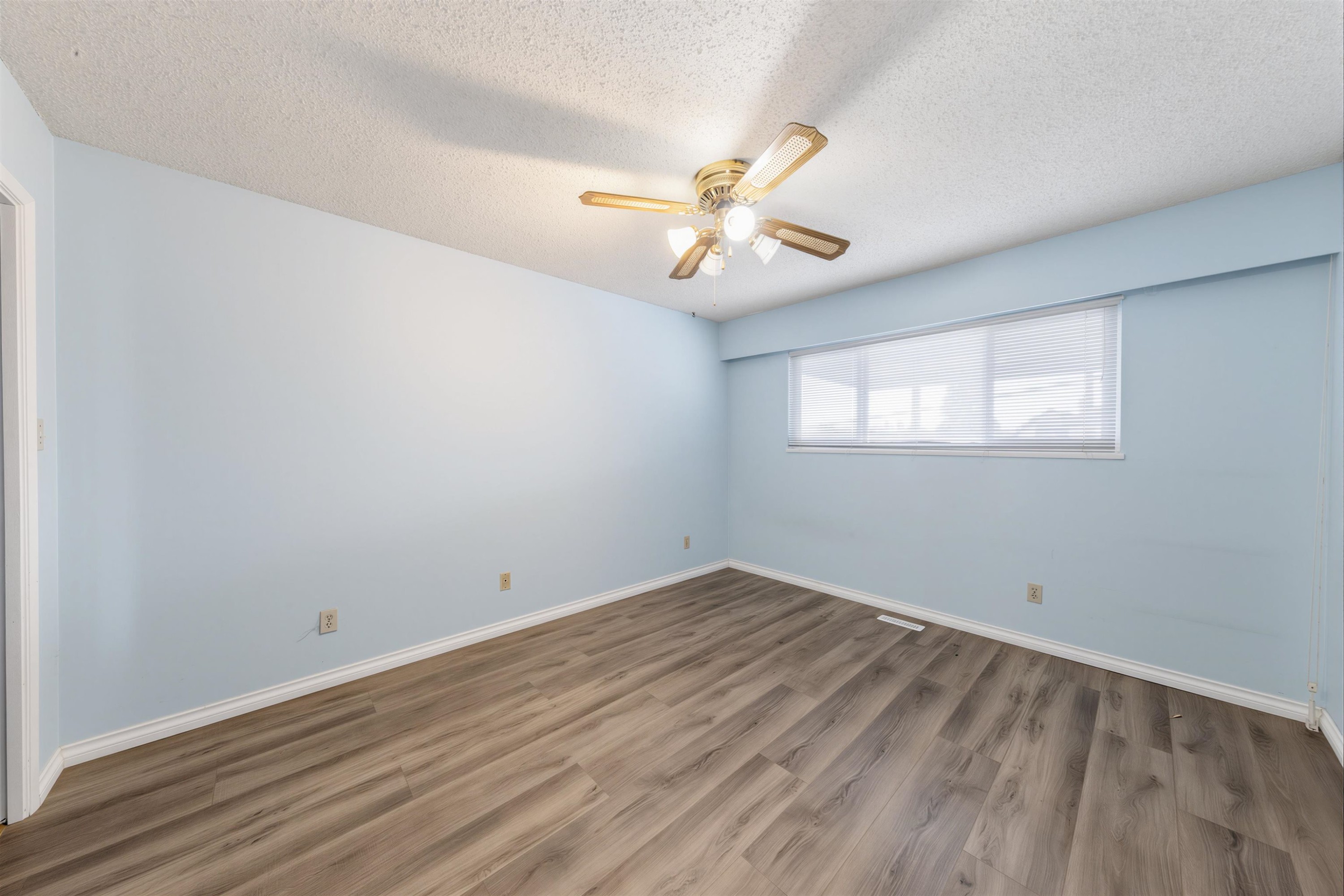 3206 Adanac Street, Vancouver, BC