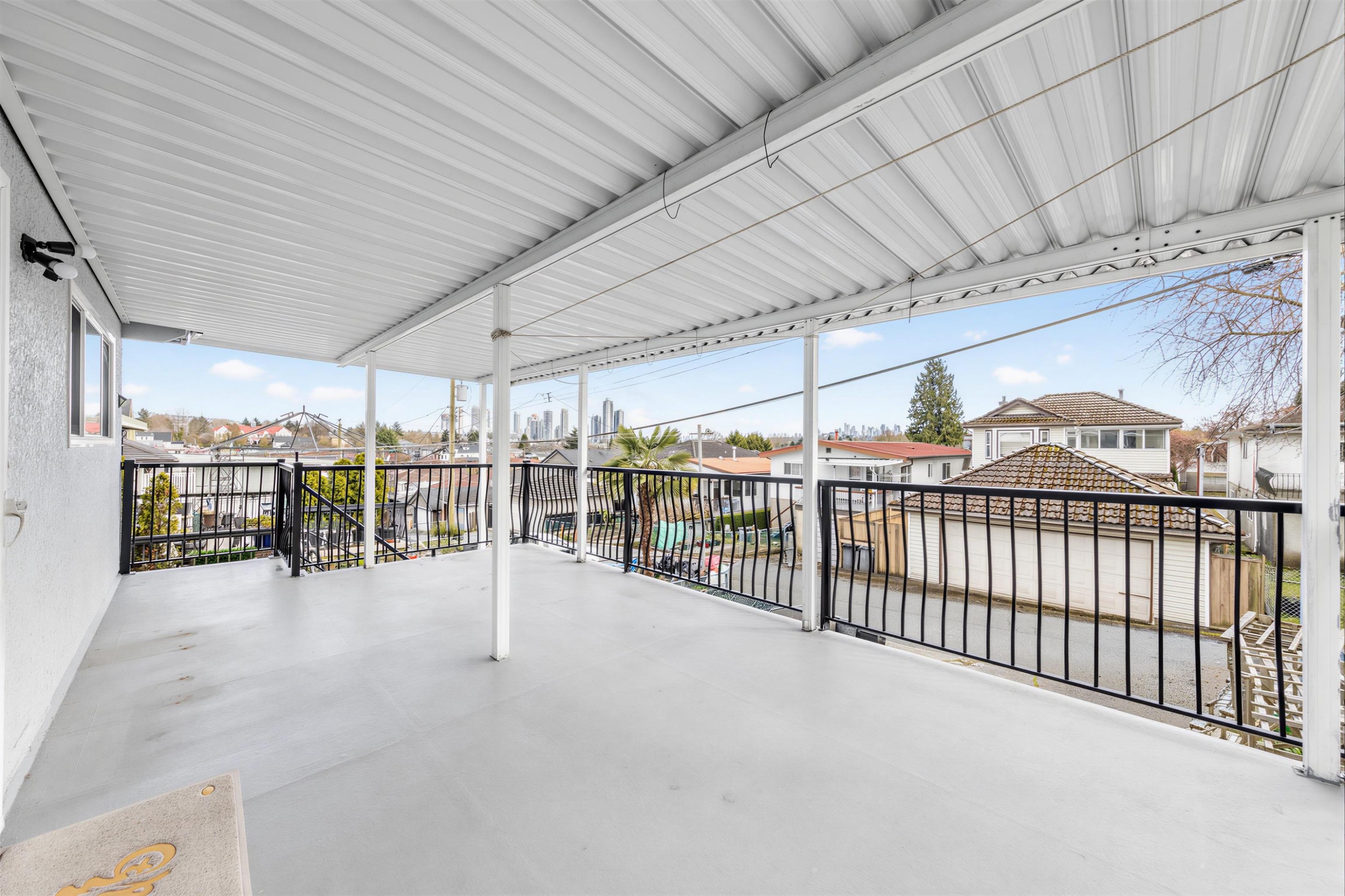 3206 Adanac Street, Vancouver, BC