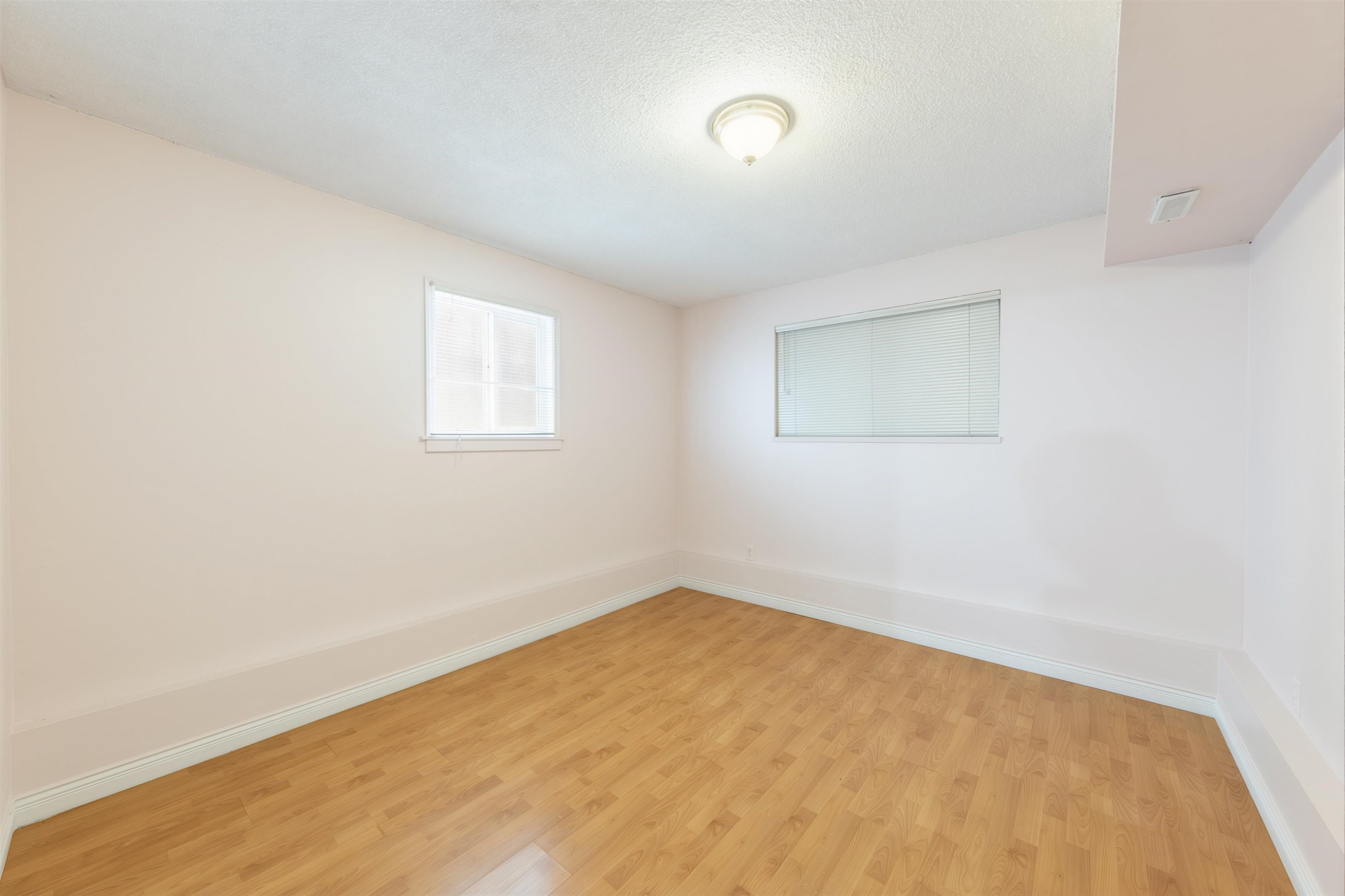 3206 Adanac Street, Vancouver, BC