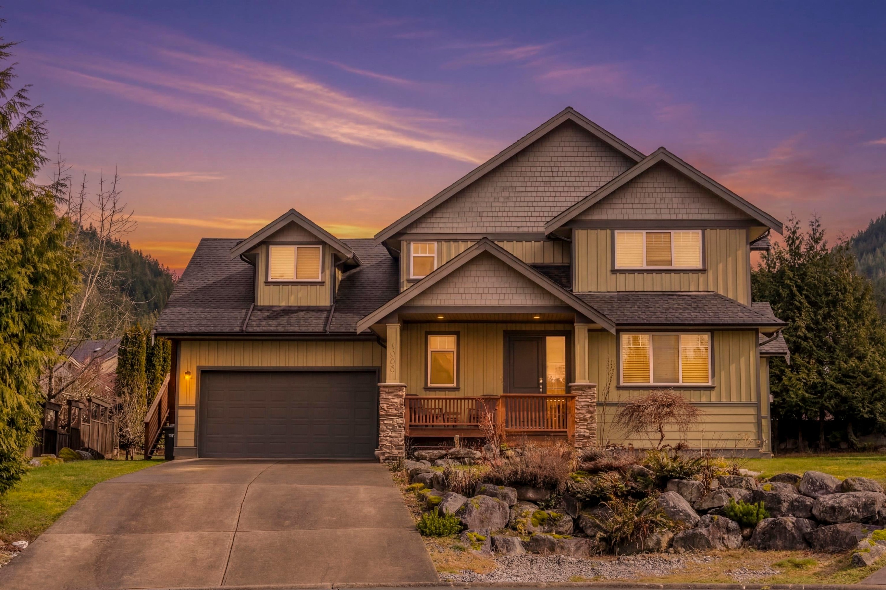 1003 Ash Place, Squamish, BC