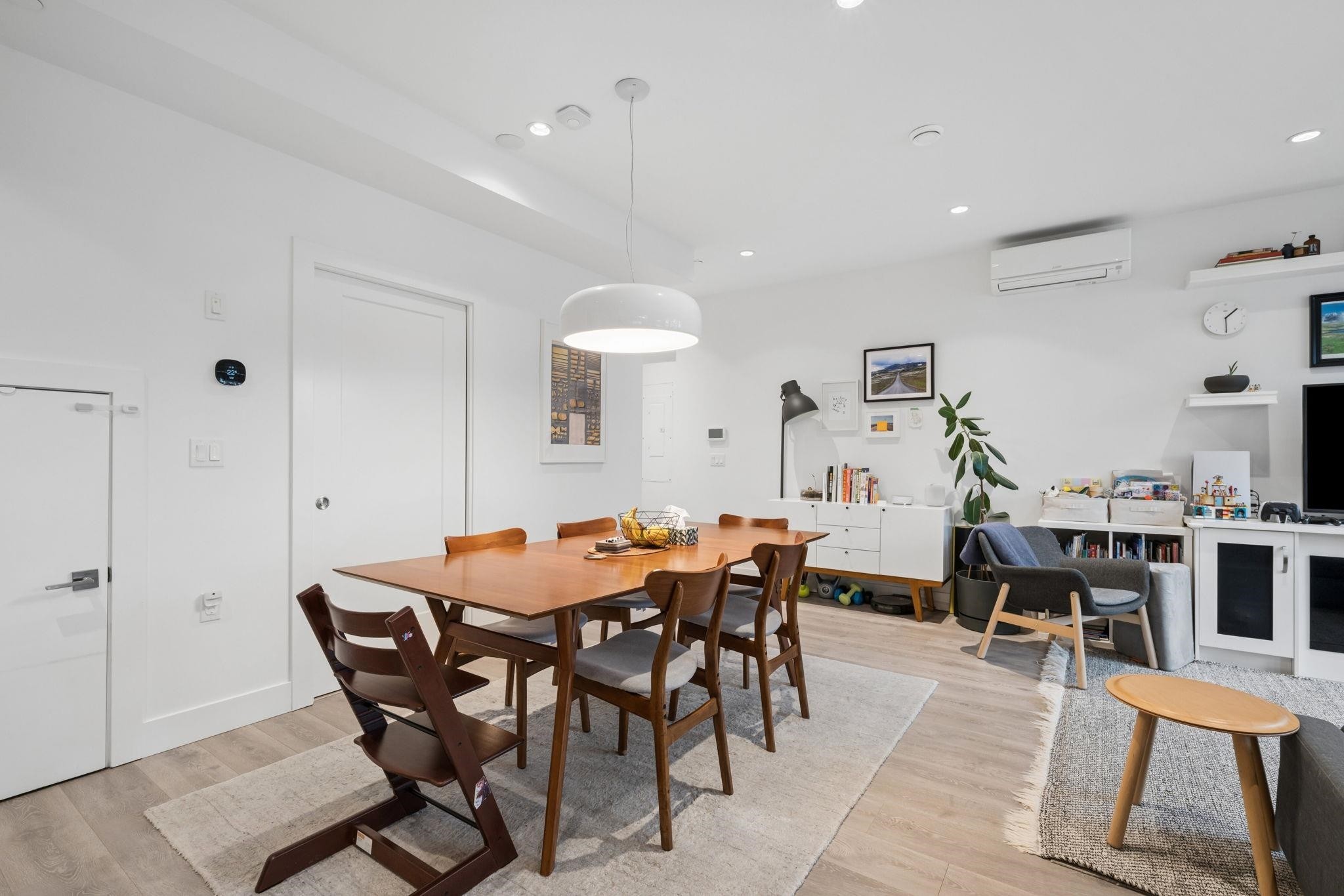 4382 Perry Street, Vancouver, BC