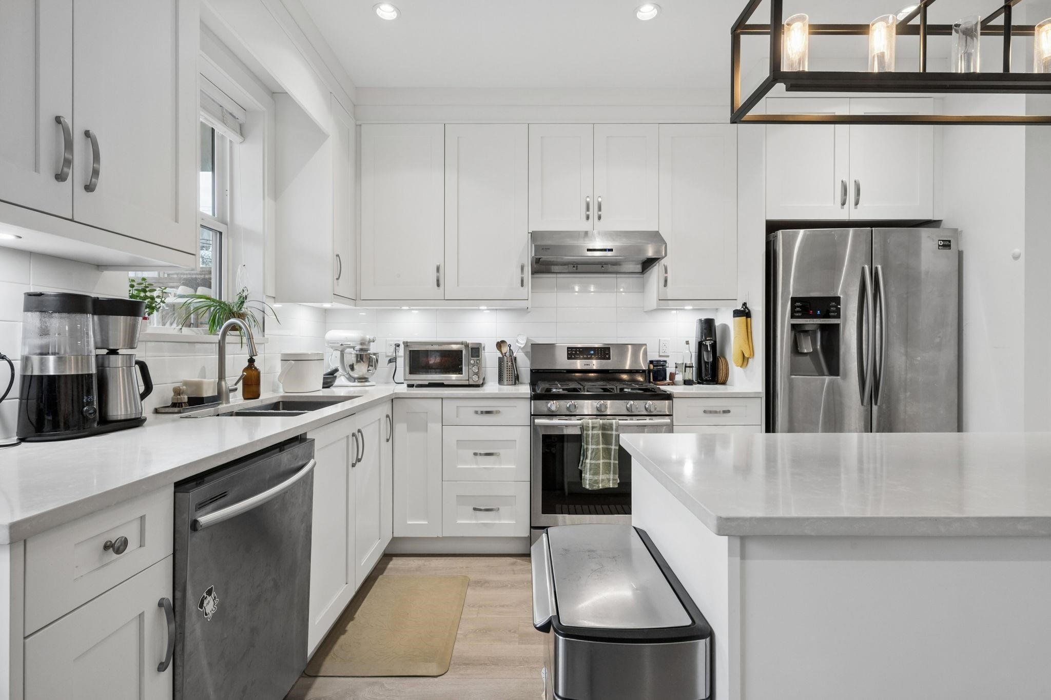 4382 Perry Street, Vancouver, BC