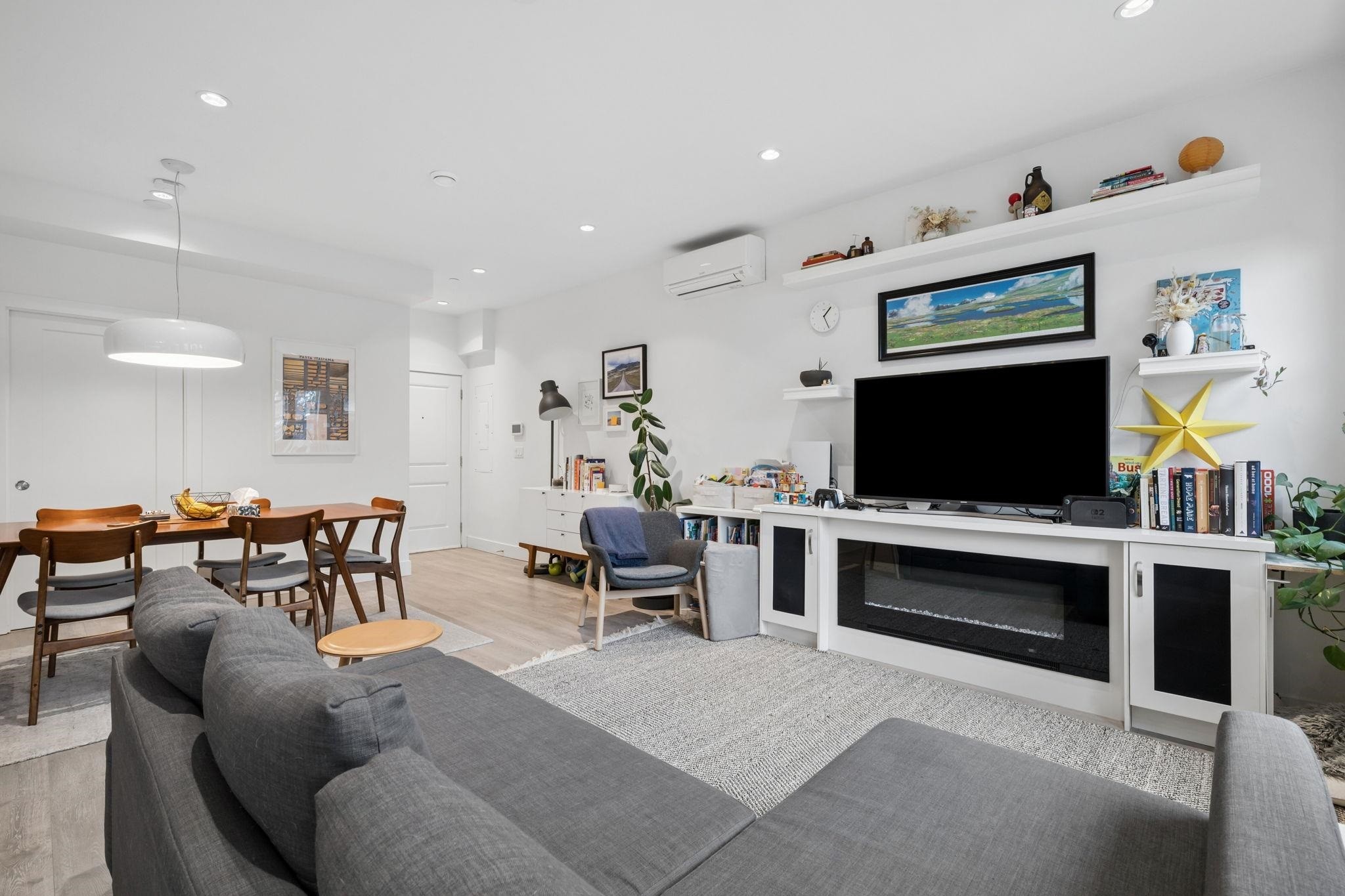 4382 Perry Street, Vancouver, BC