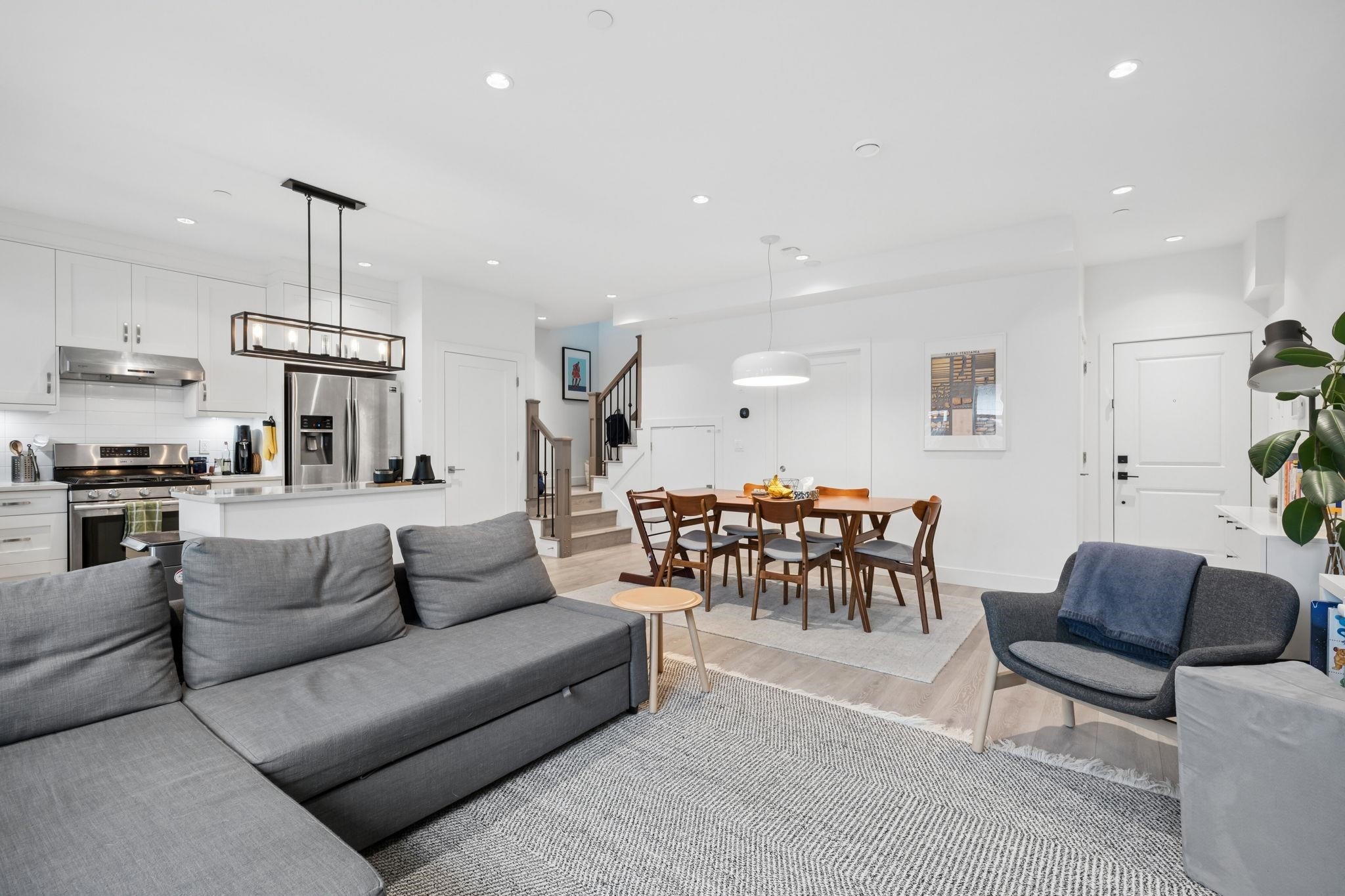 4382 Perry Street, Vancouver, BC