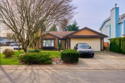20398 Dale Drive Maple Ridge, BC V2X 8V6