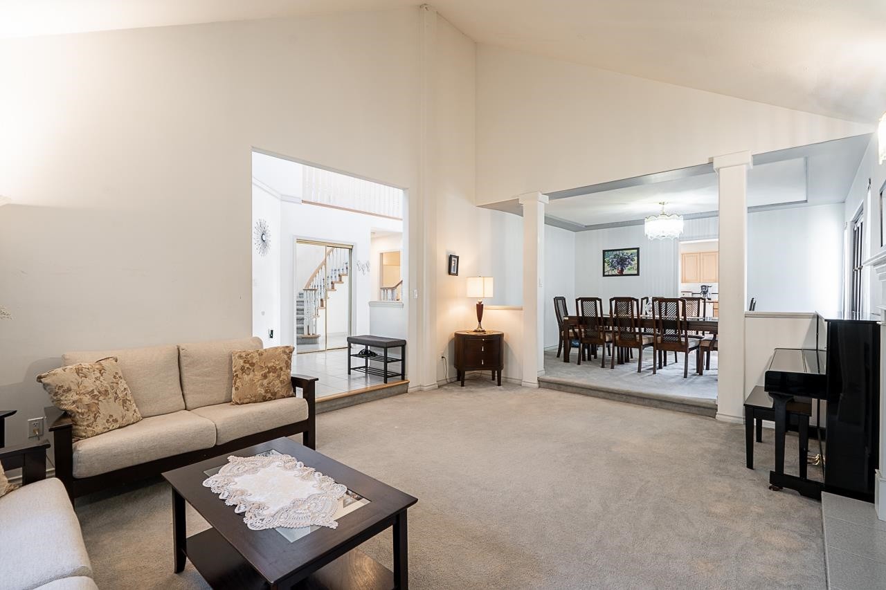 2980 Cliffrose Crescent, Coquitlam, BC