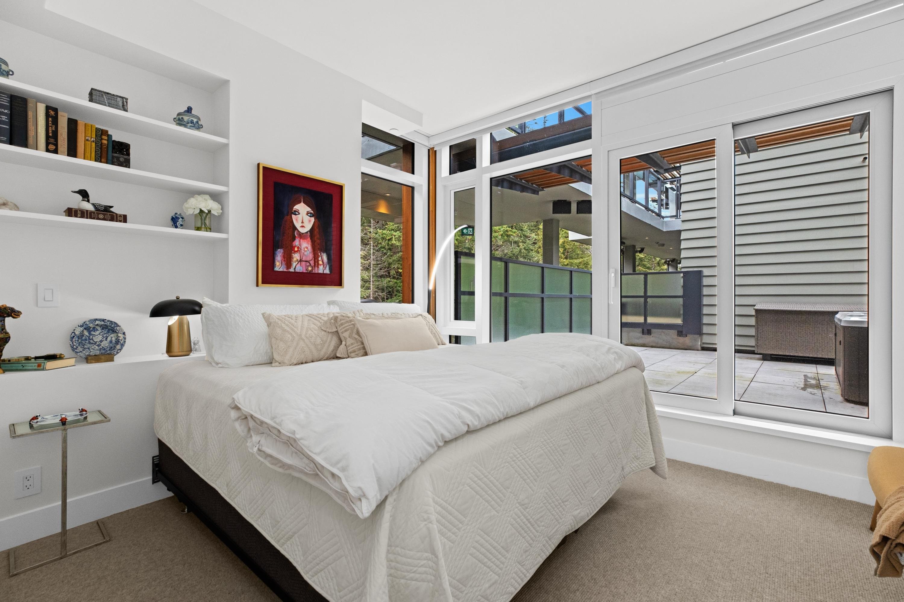 706-6707 Nelson Avenue, West Vancouver, BC