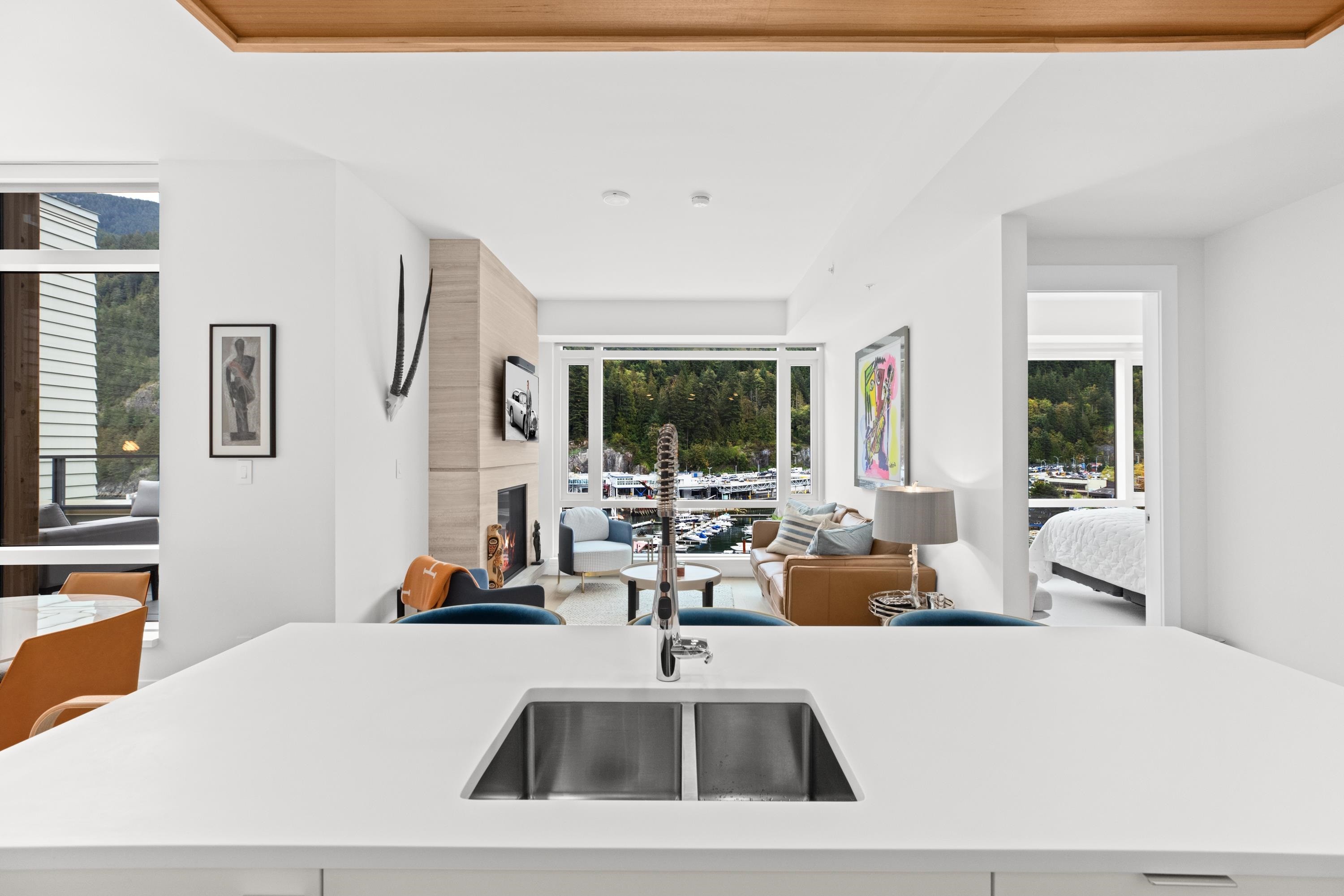 706-6707 Nelson Avenue, West Vancouver, BC