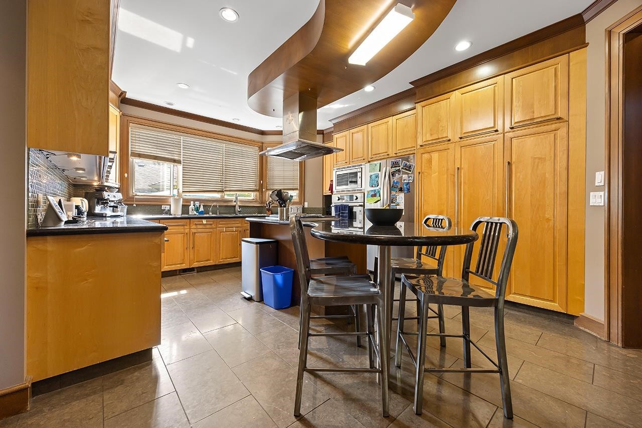 3582 Edgemont Boulevard, North Vancouver, BC