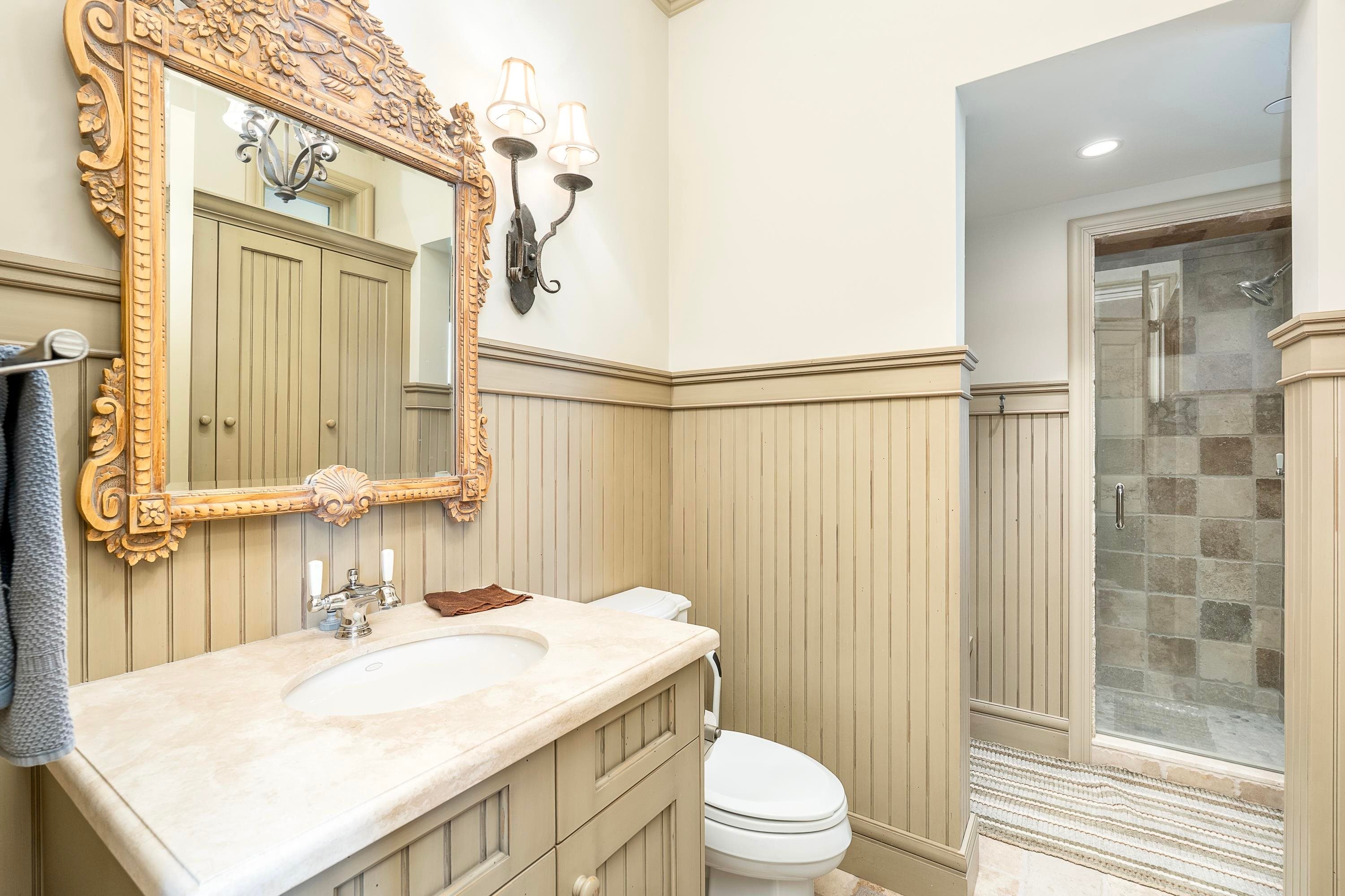 4672 Clovelly Walk, West Vancouver, BC