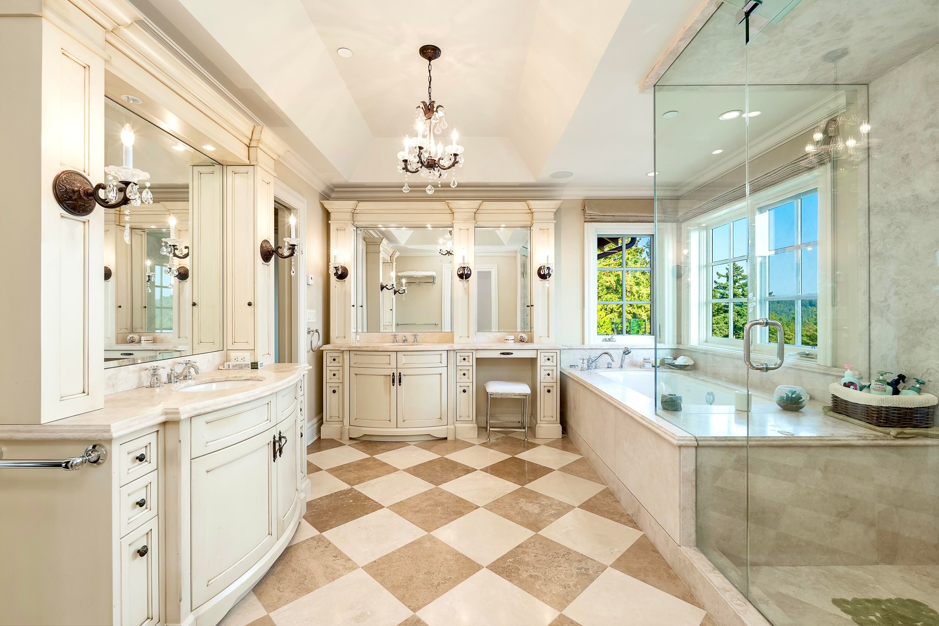 4672 Clovelly Walk, West Vancouver, BC