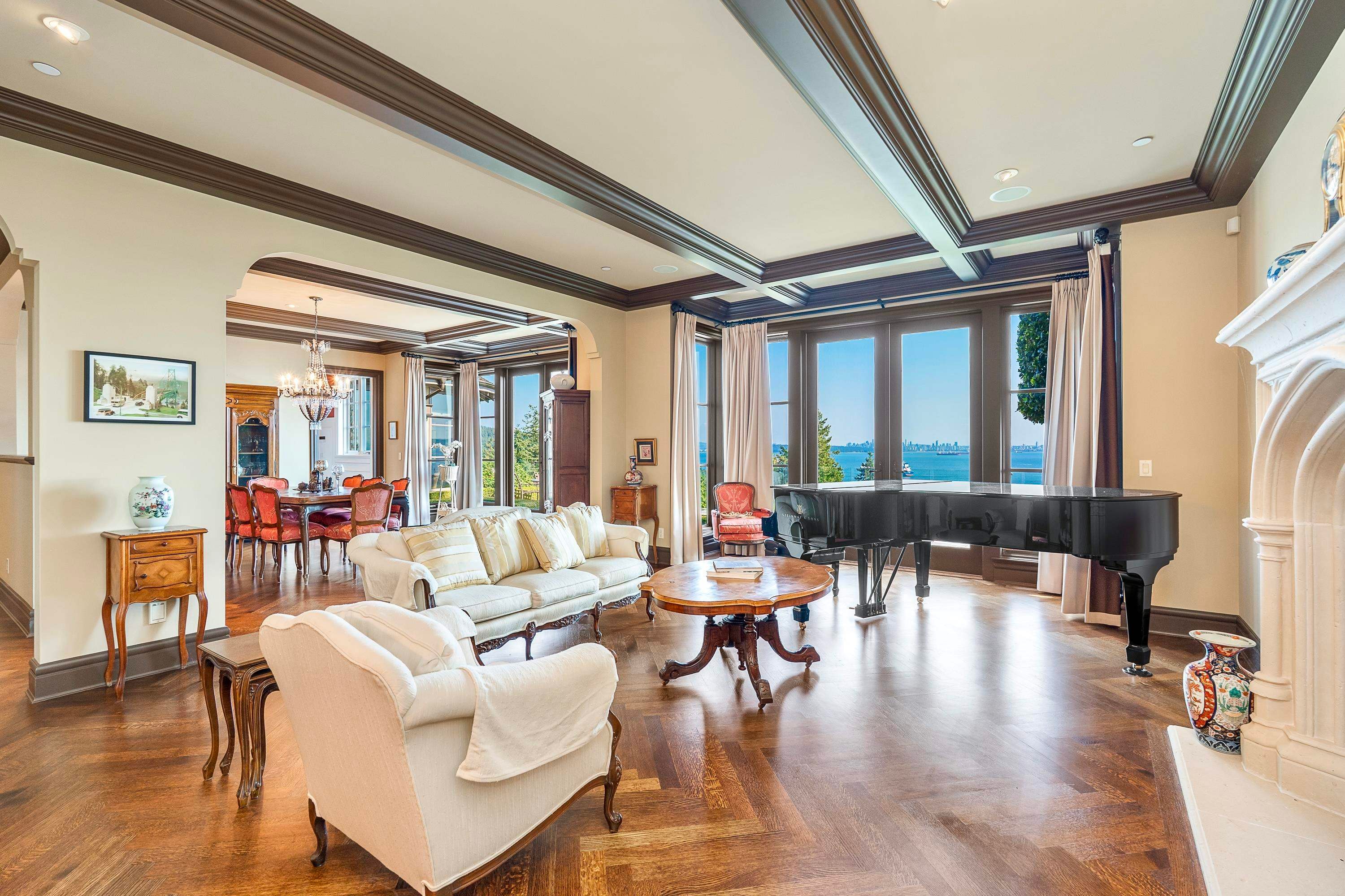 4672 Clovelly Walk, West Vancouver, BC