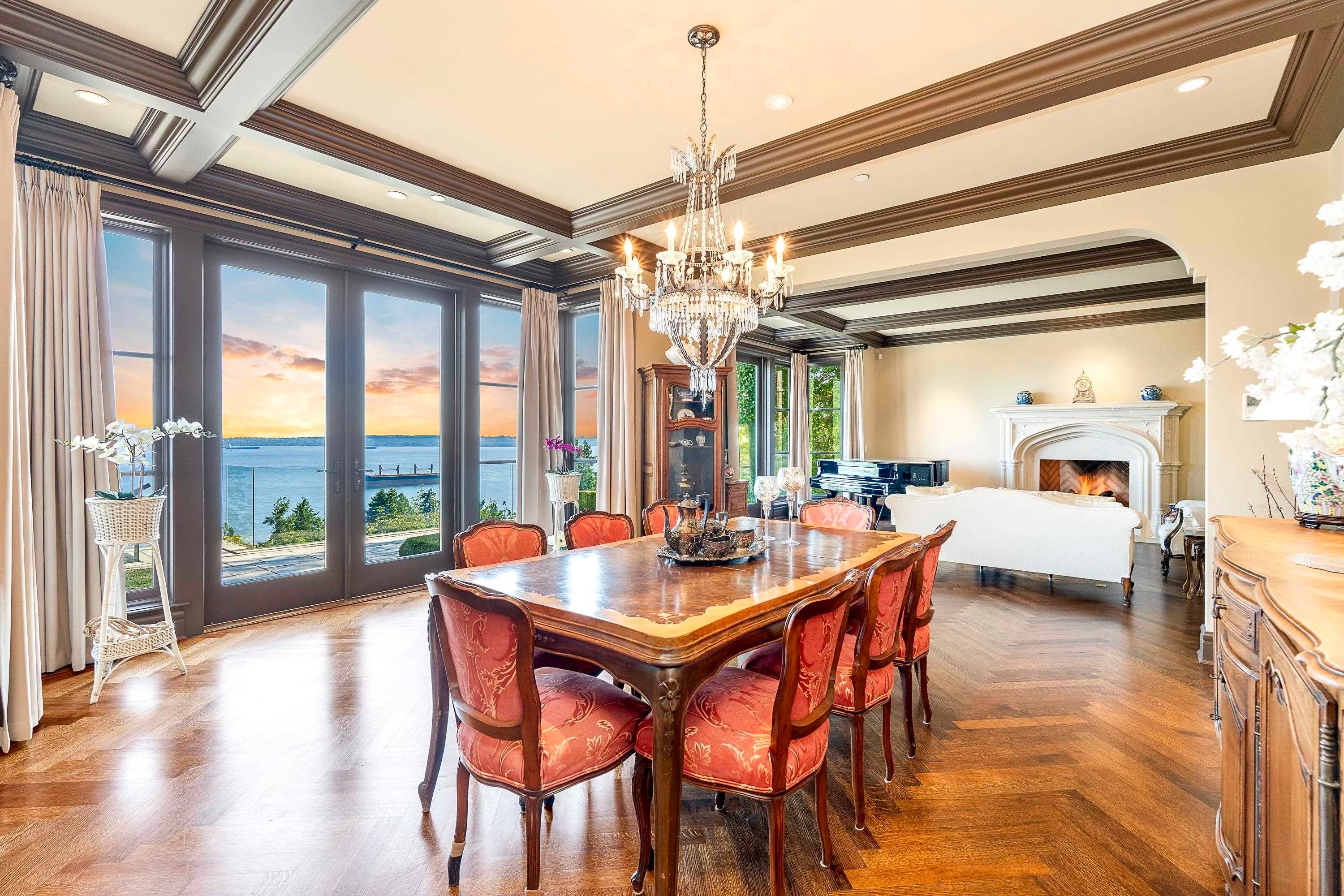 4672 Clovelly Walk, West Vancouver, BC