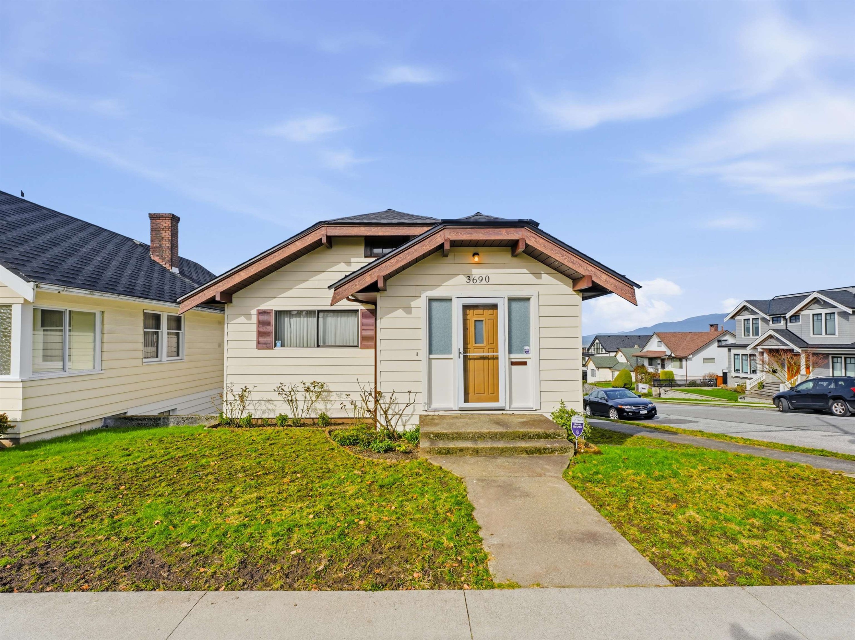 3690 Dundas Street, Vancouver, BC