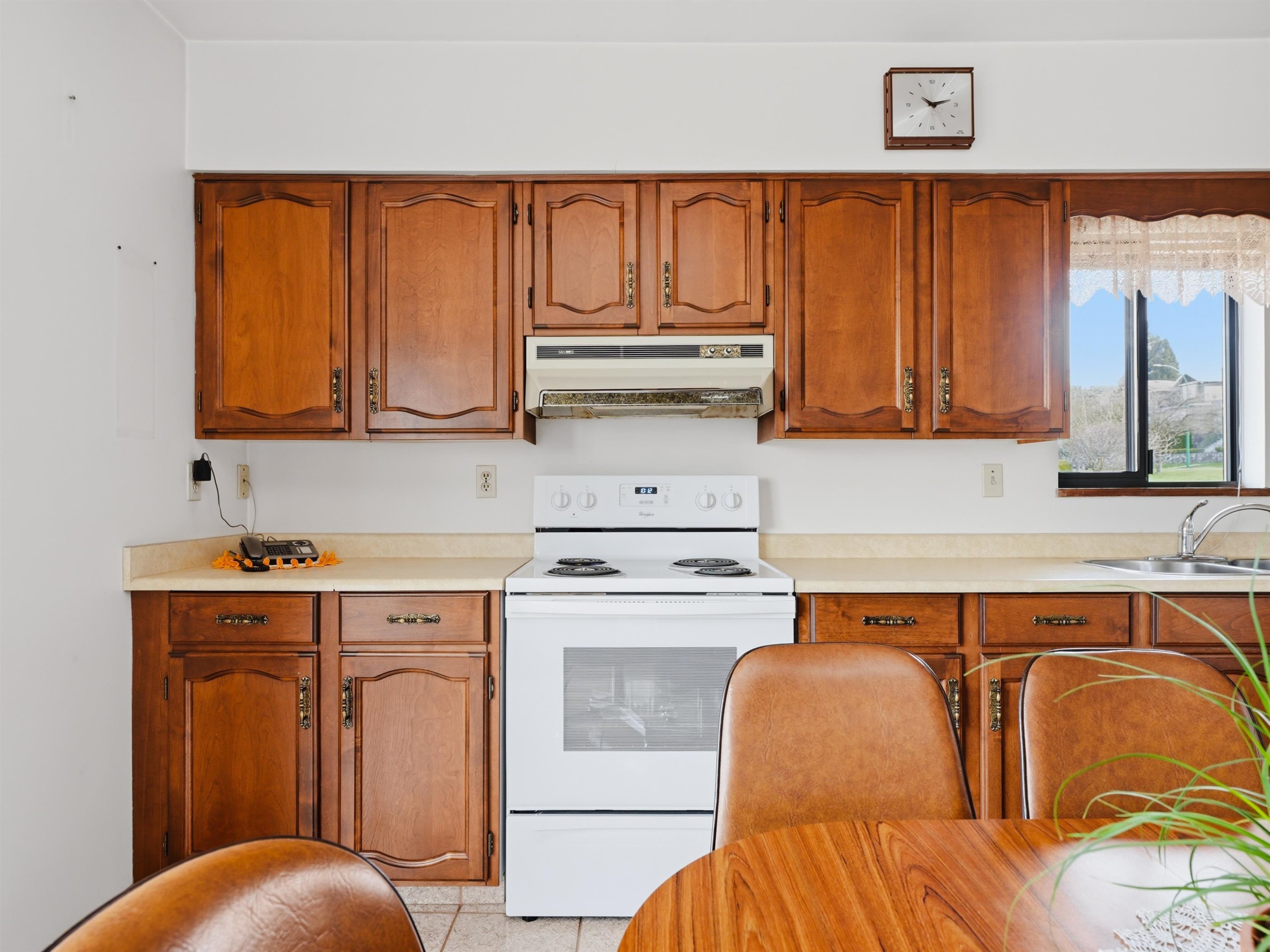 3690 Dundas Street, Vancouver, BC