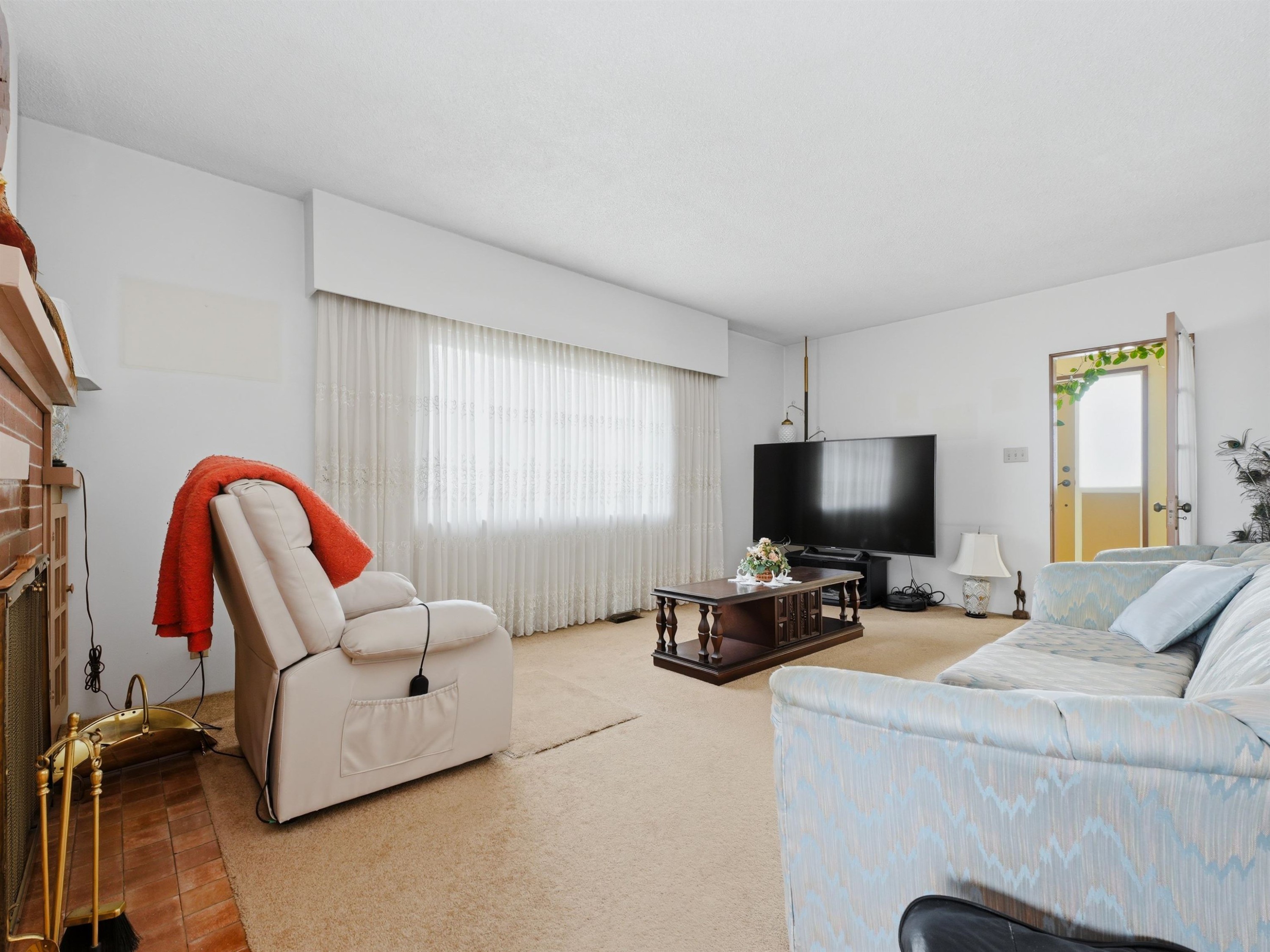 3690 Dundas Street, Vancouver, BC