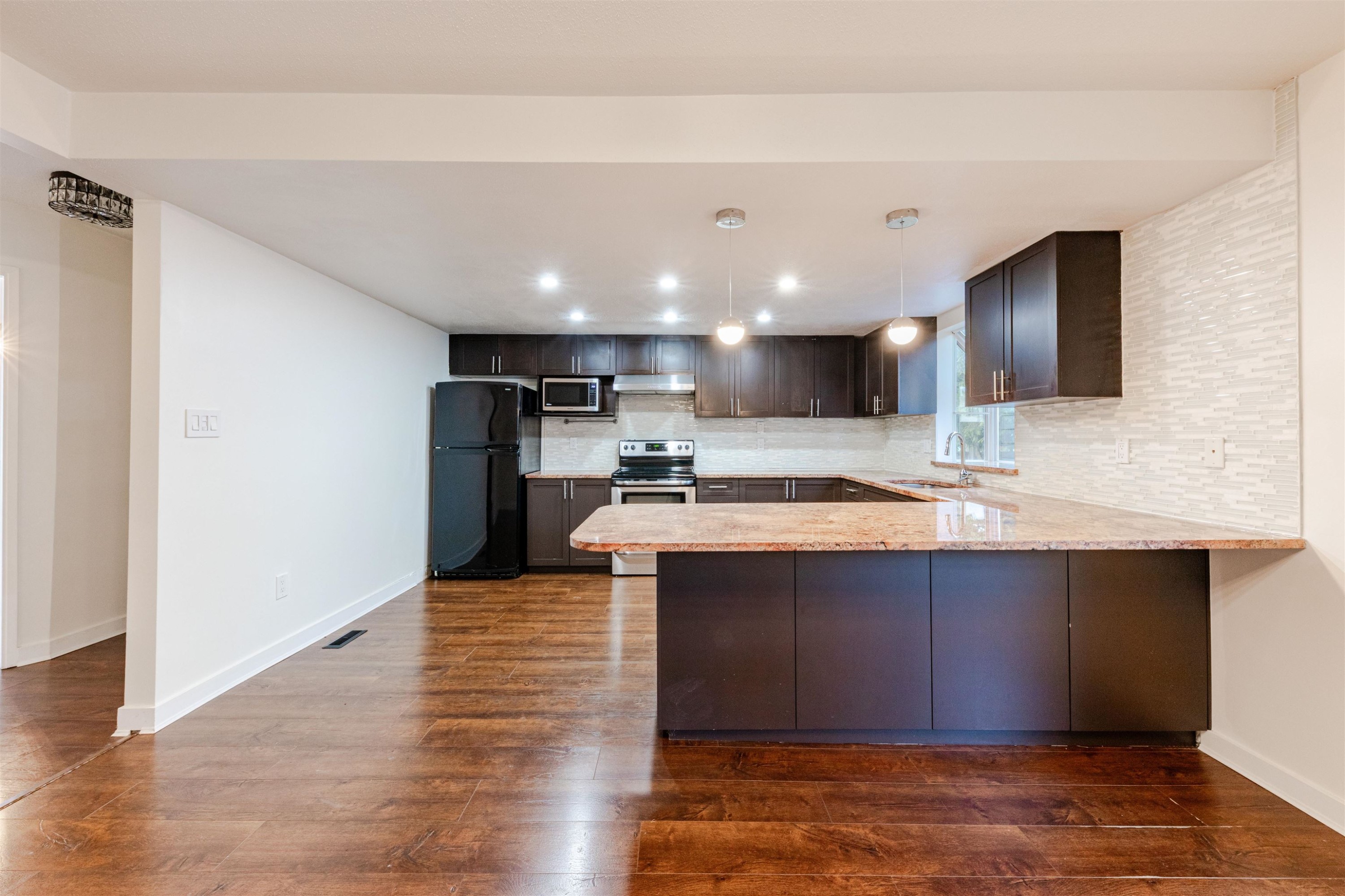 8008 Ash Street, Richmond, BC