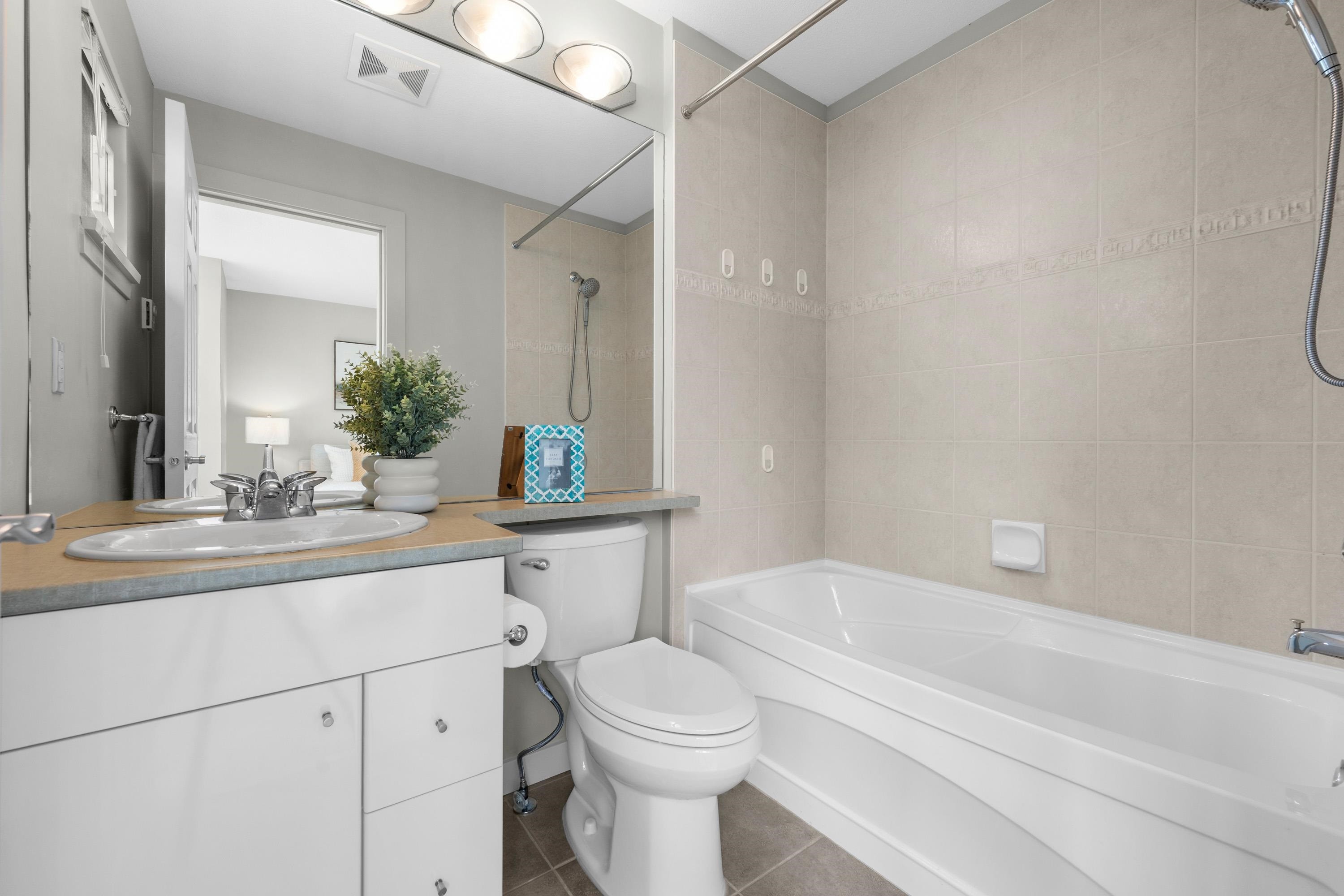 7148 Mont Royal Square, Vancouver, BC