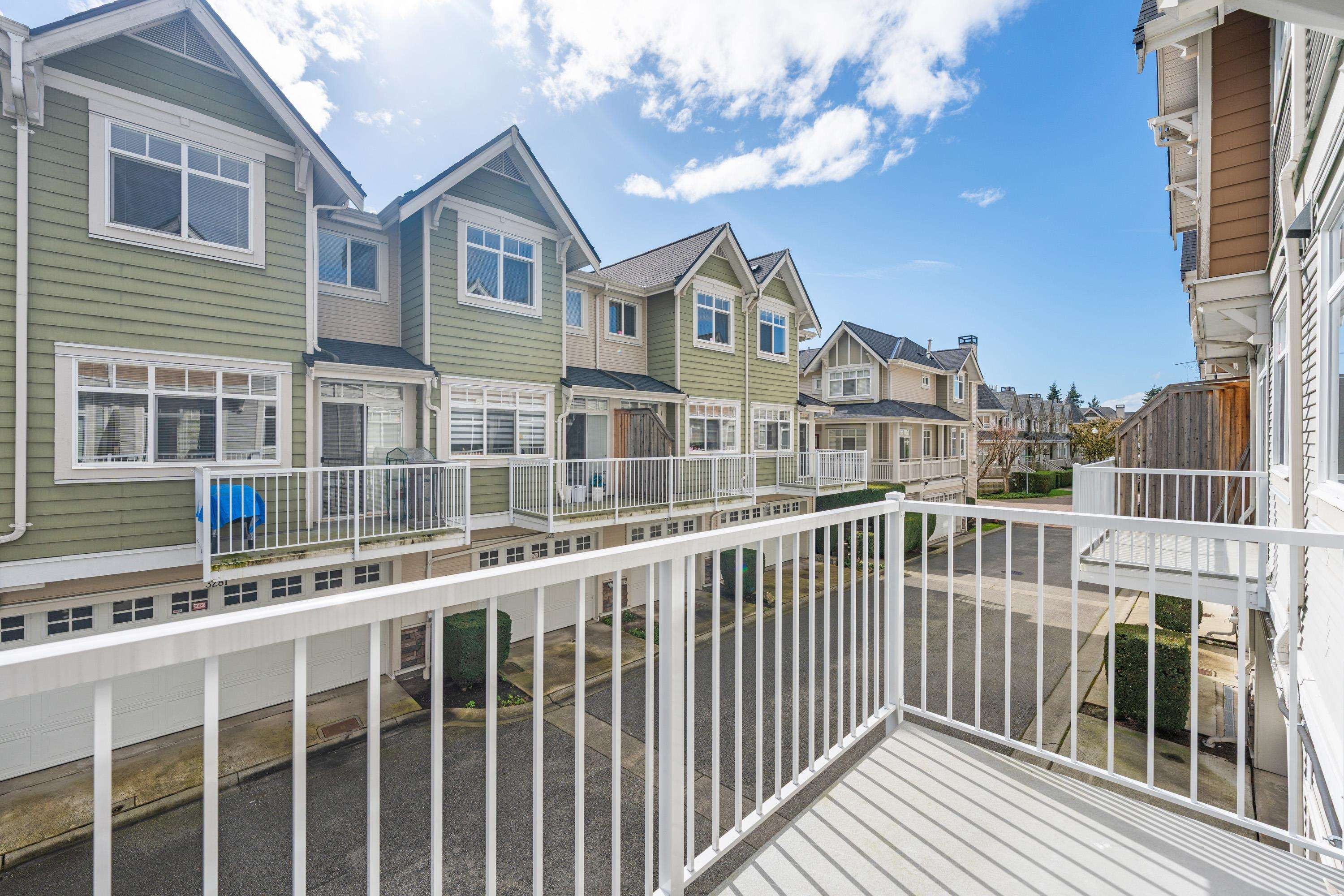 7148 Mont Royal Square, Vancouver, BC