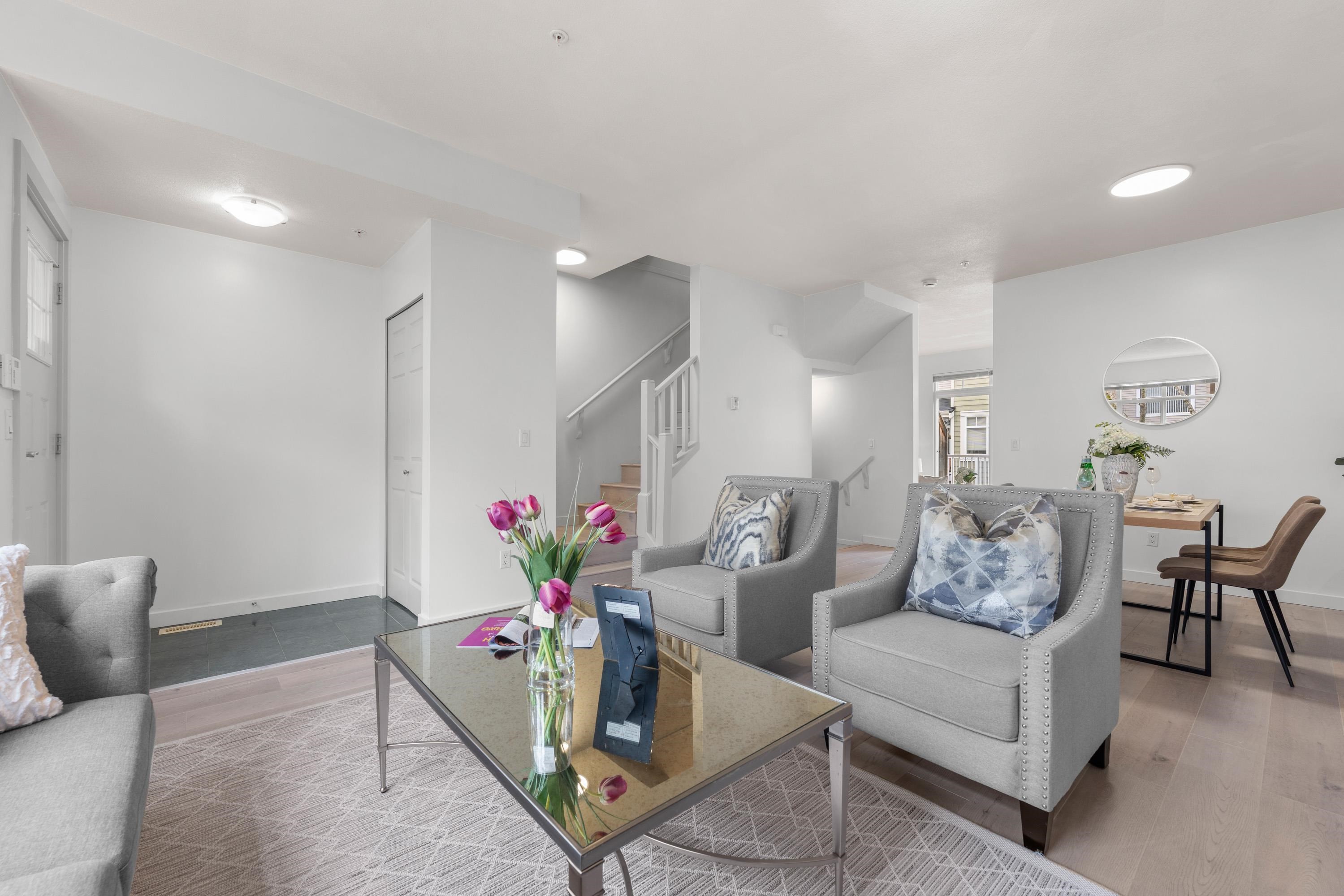 7148 Mont Royal Square, Vancouver, BC