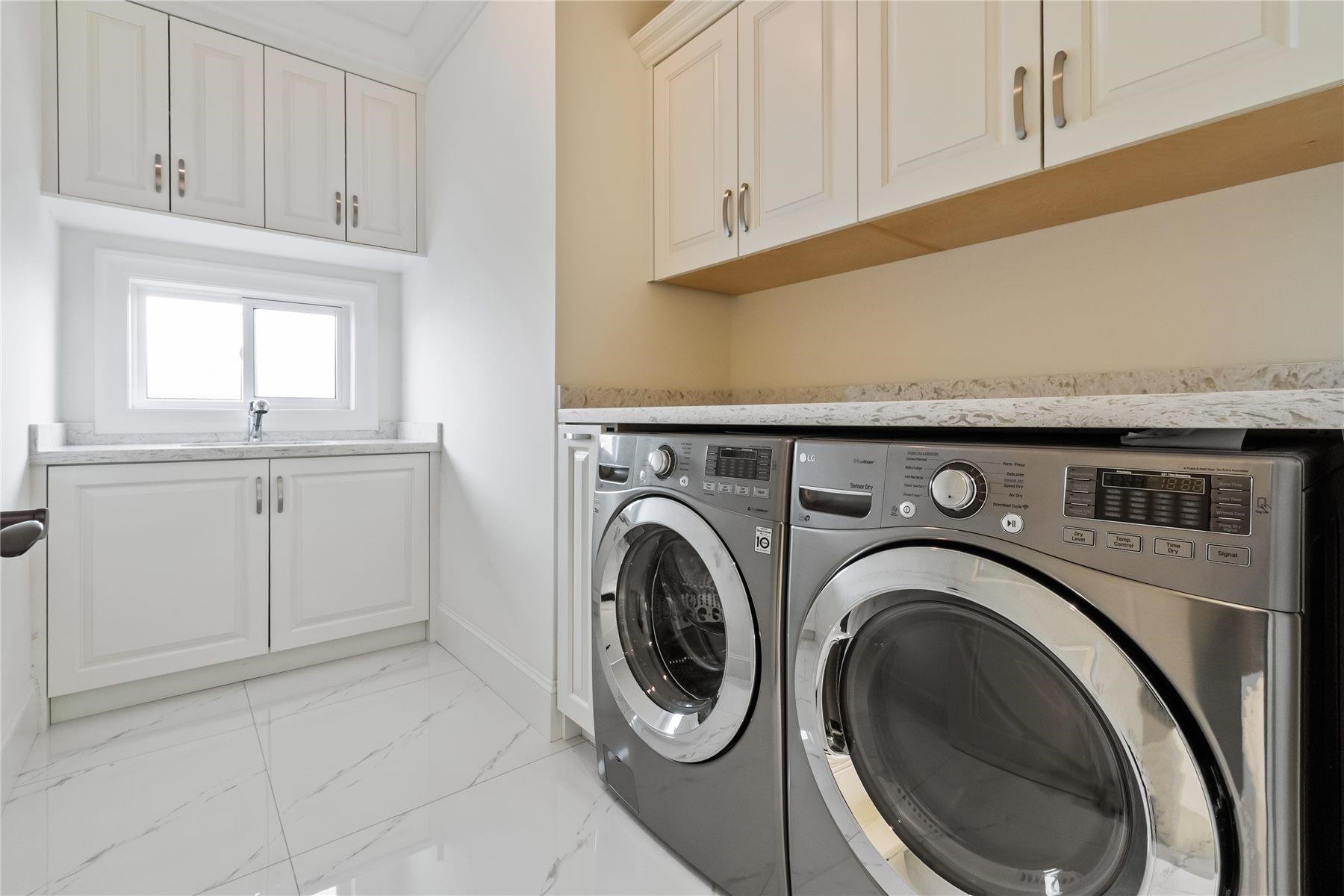 8371 Mowbray Road, Richmond, BC