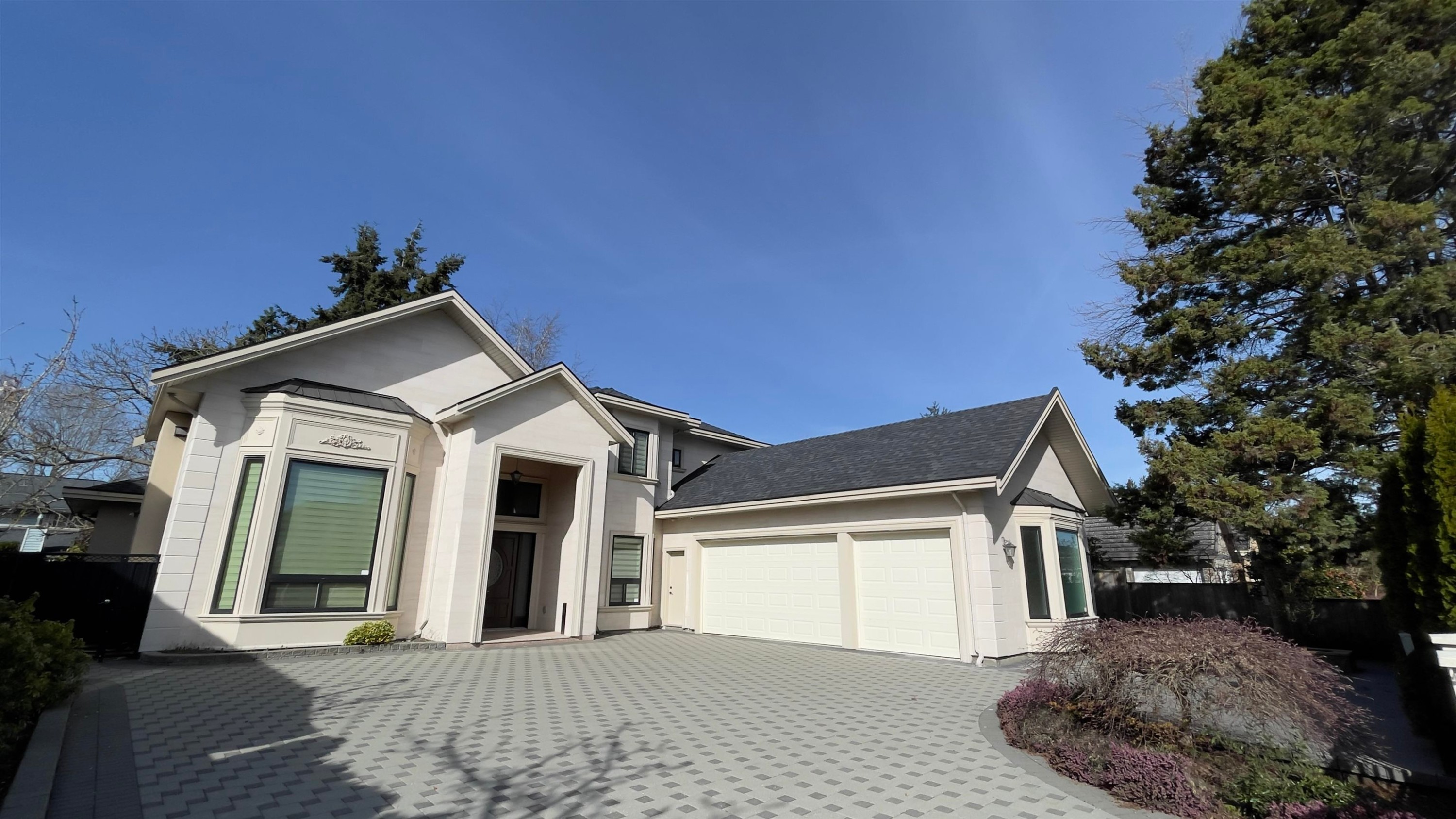 8371 Mowbray Road, Richmond, BC