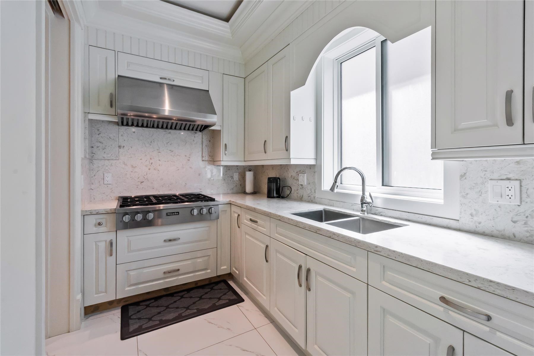 8371 Mowbray Road, Richmond, BC